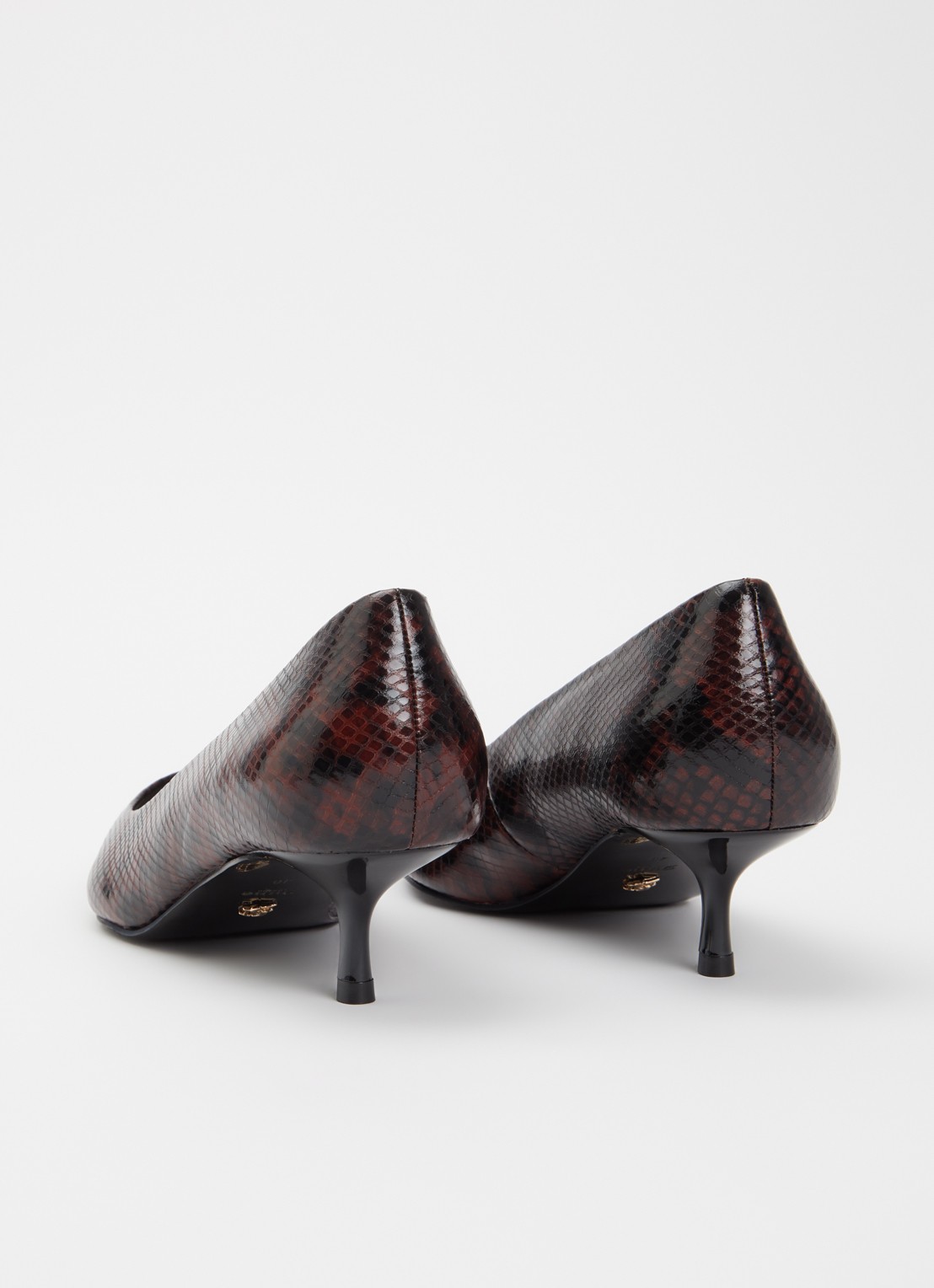 Dune London Amira pump met slangenprint - achterkant 5 roodbruin