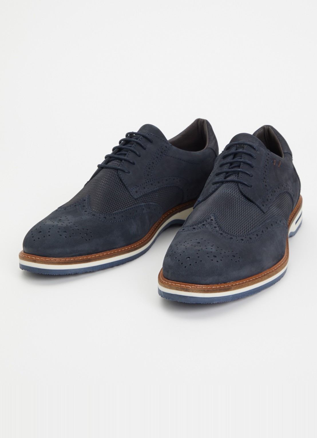 Dune London Barkings brogue van nubuck  - detail 2 donkerblauw