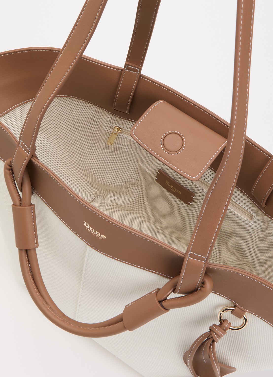 Dune London Daylight schoudertas met tasbedel - detail 3 creme