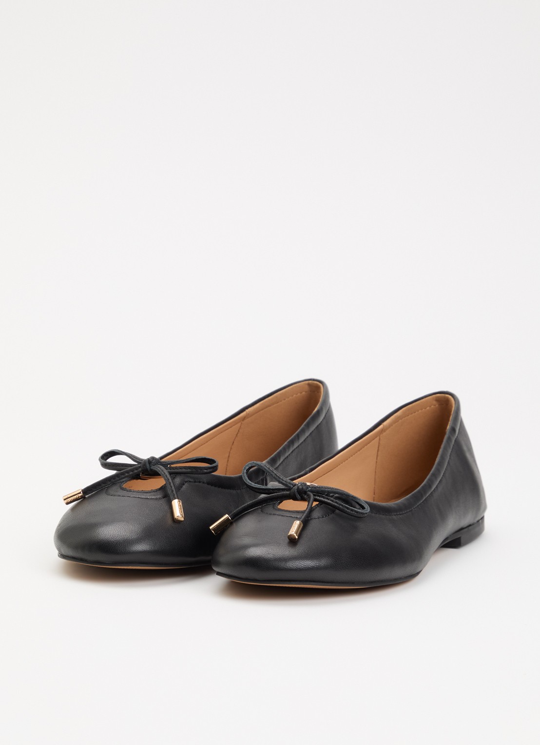 Dune London Hali ballerina van leer met strikdetail - detail 2 zwart