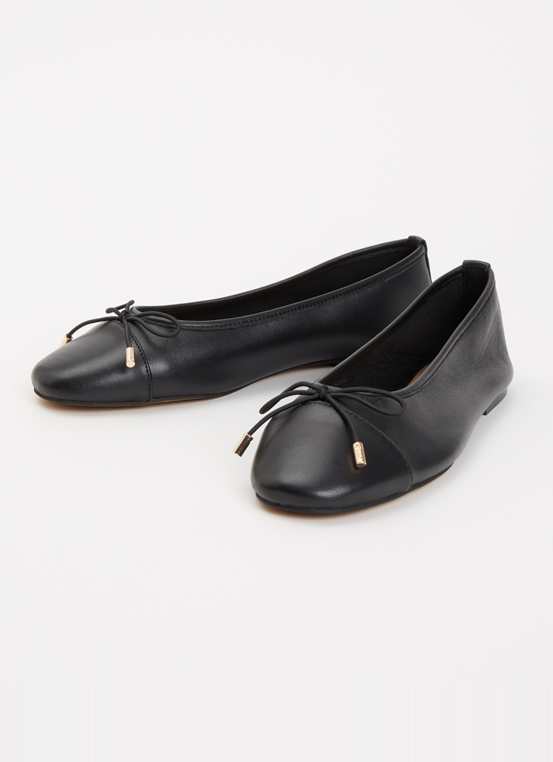 Dune London Haliah ballerina van leer met strikdetail - detail diepzwart