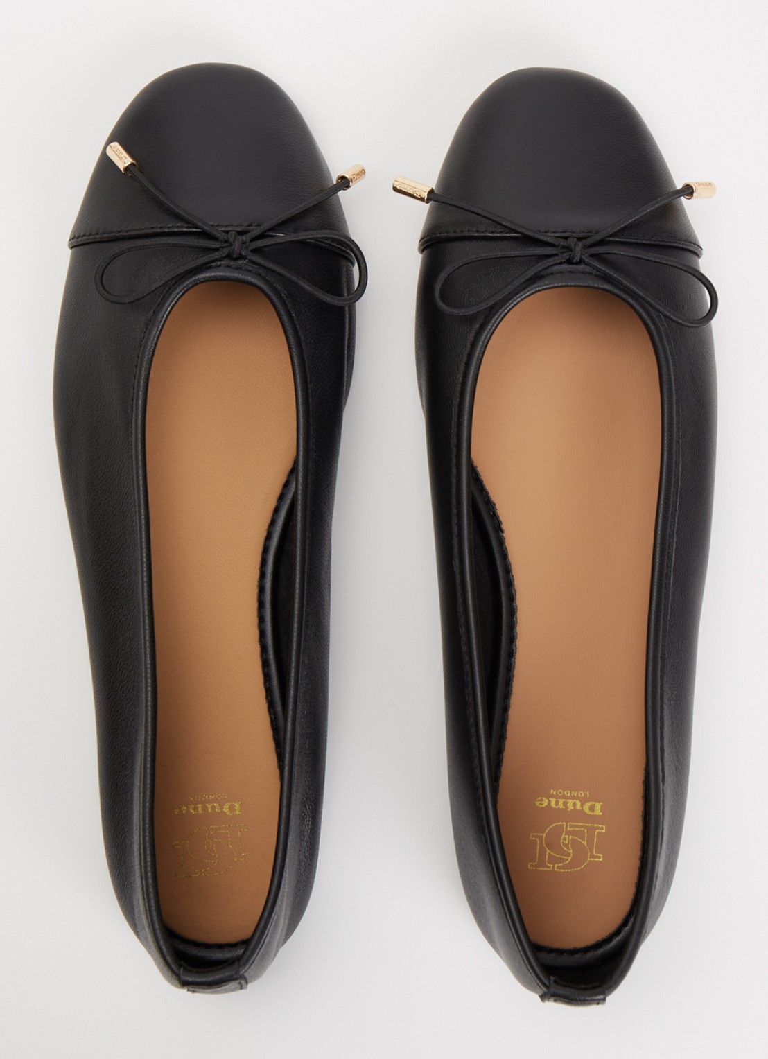 Dune London Haliah ballerina van leer met strikdetail - detail 2 diepzwart
