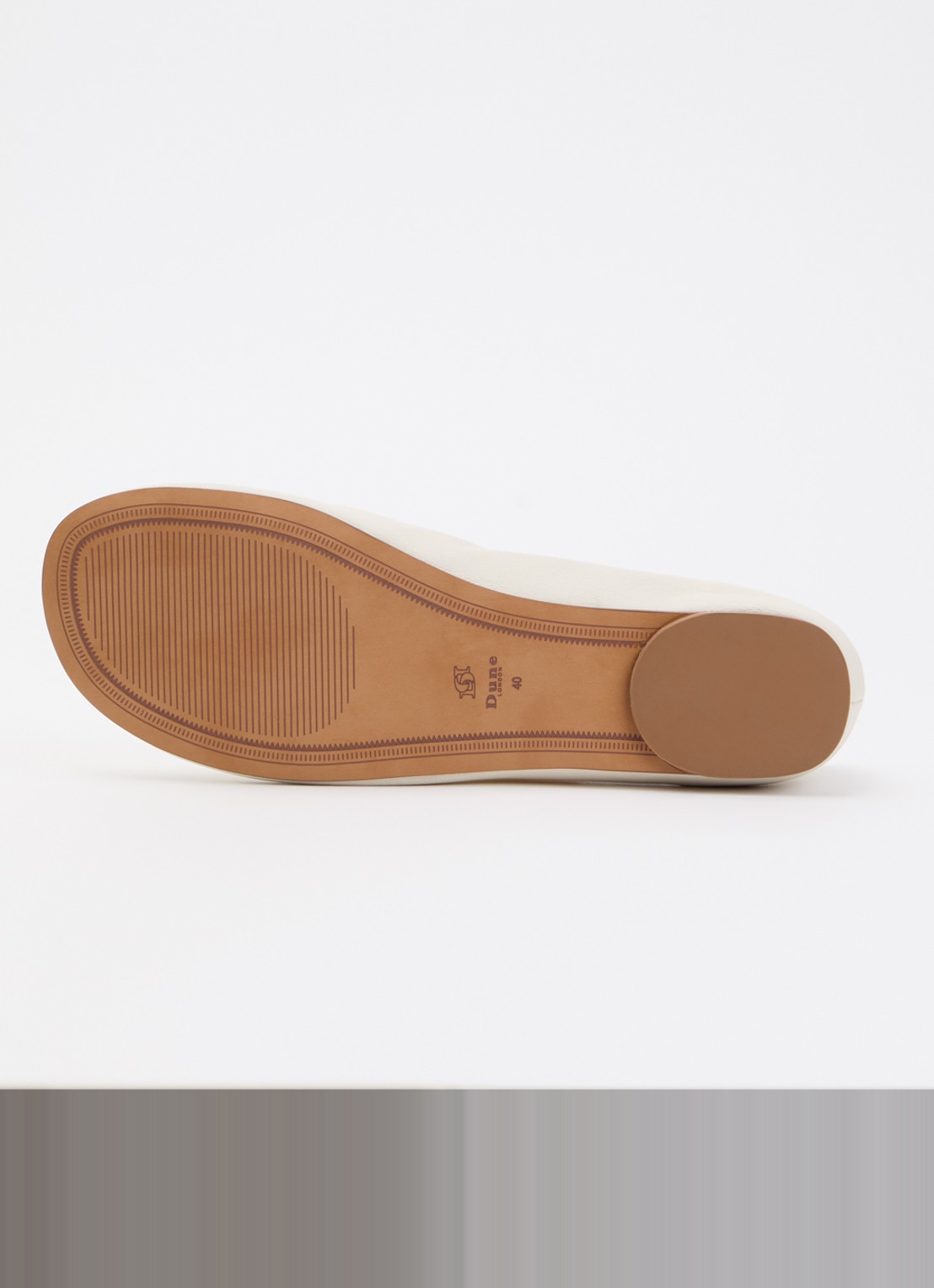 Dune London Highcut ballerina van leer - detail 3 creme