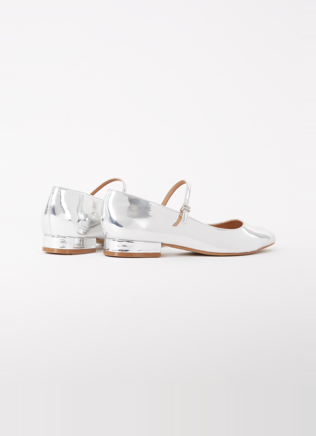 Dune London Hipplie ballerina met lakfinish - detail 2 zilver