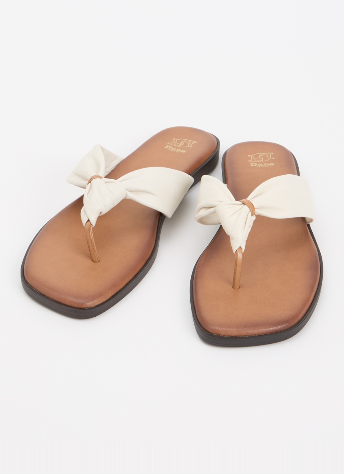 Dune London Looks slipper van leer - detail 3 creme