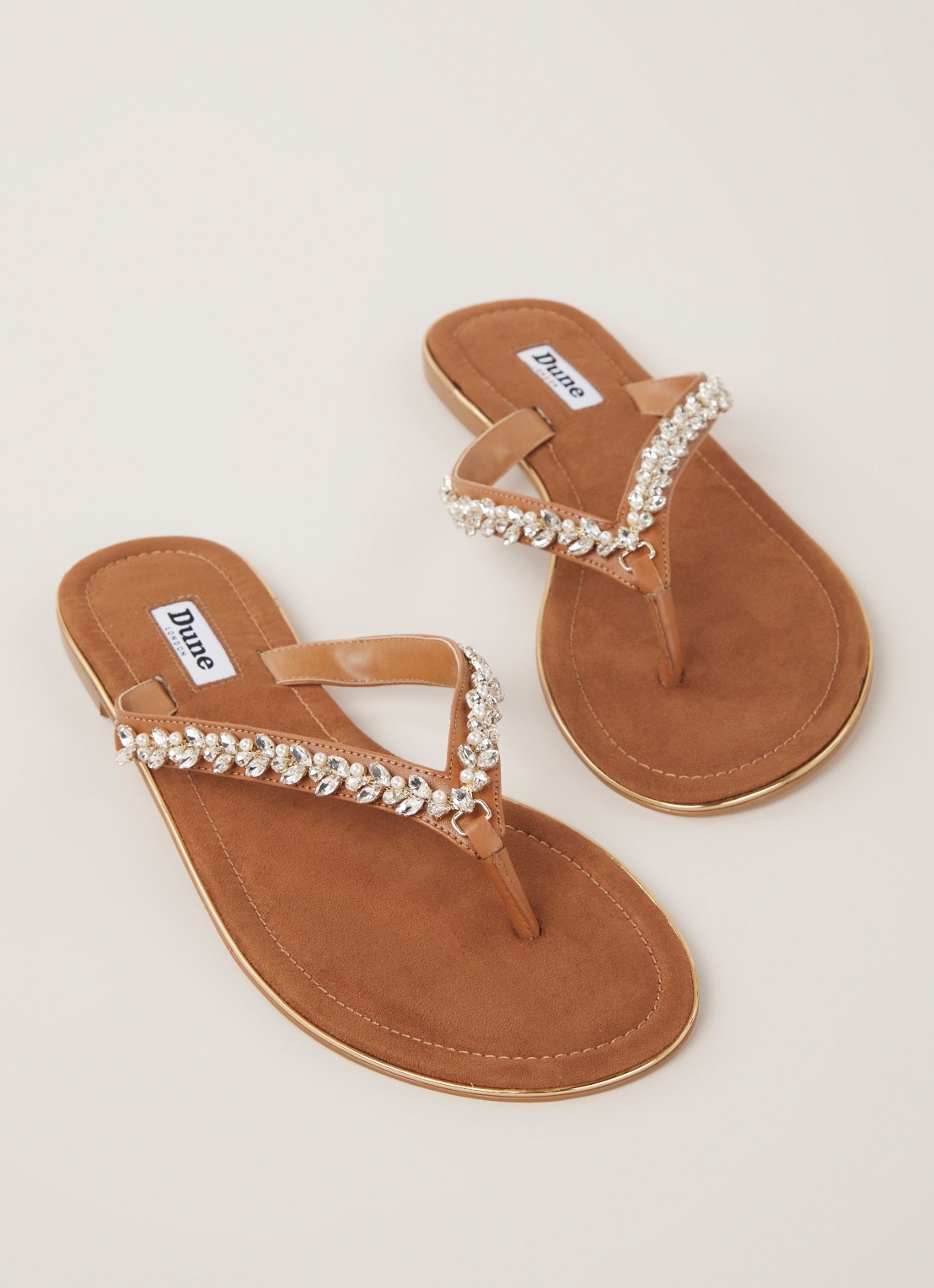 Dune London Newbeys slipper met strass - detail cognac