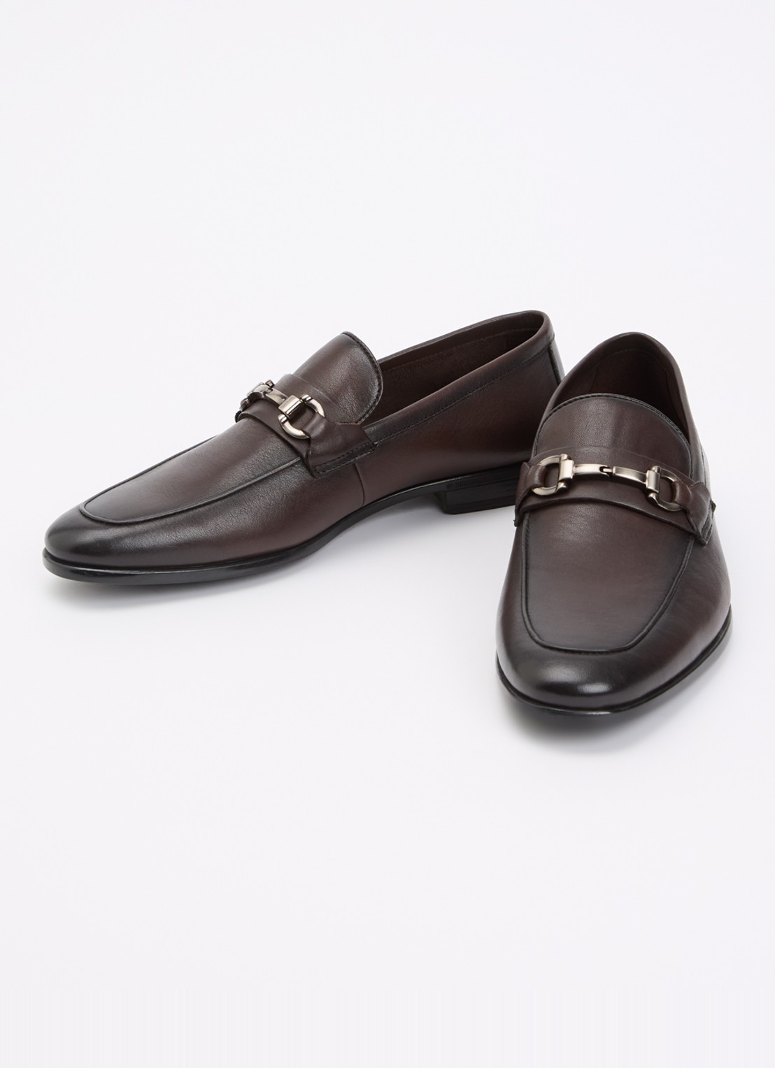Dune London Seymore loafer van leer met horsebit - detail 2 donkerbruin