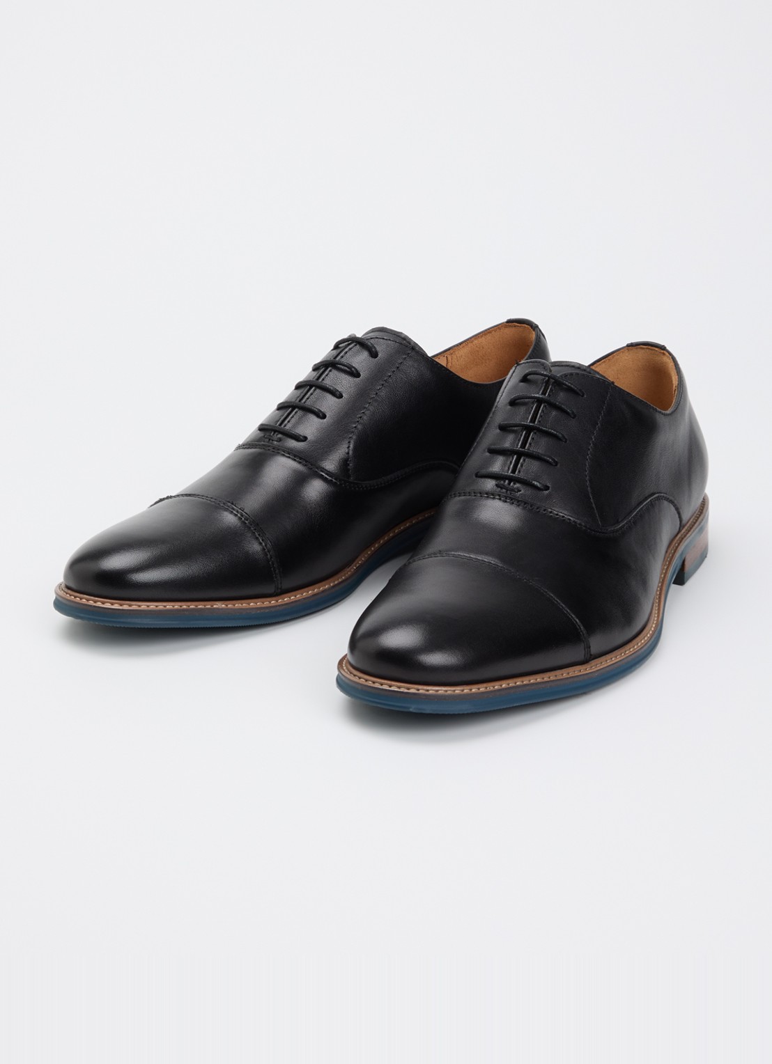 Dune London Stanlakes veterschoen van leer  - detail zwart