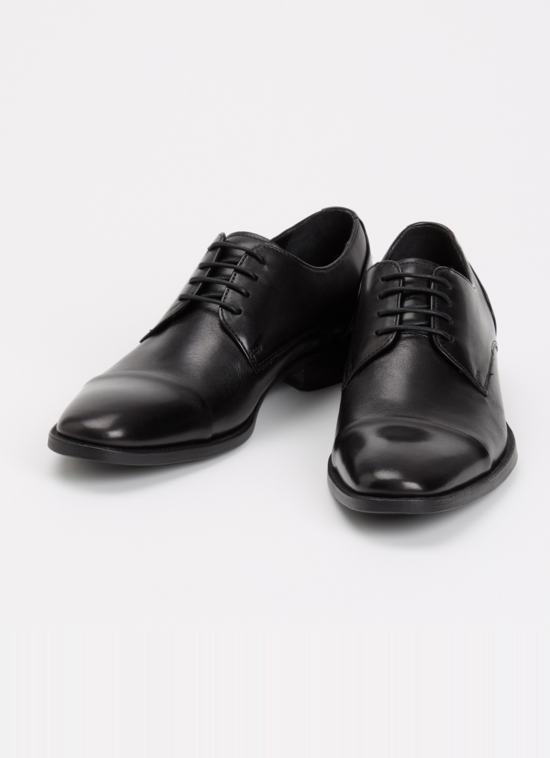 Dune London Suffix veterschoen van leer - detail 3 zwart
