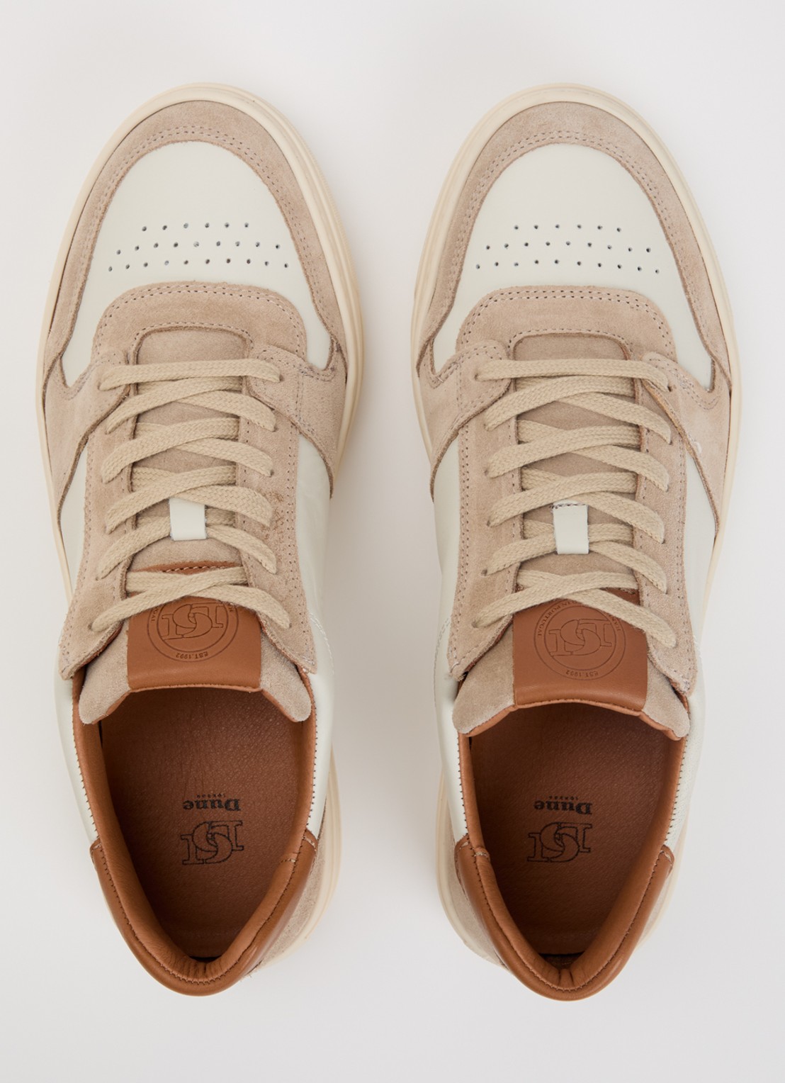 Dune London Tawly sneaker van leer met details van suède - detail 3 beige