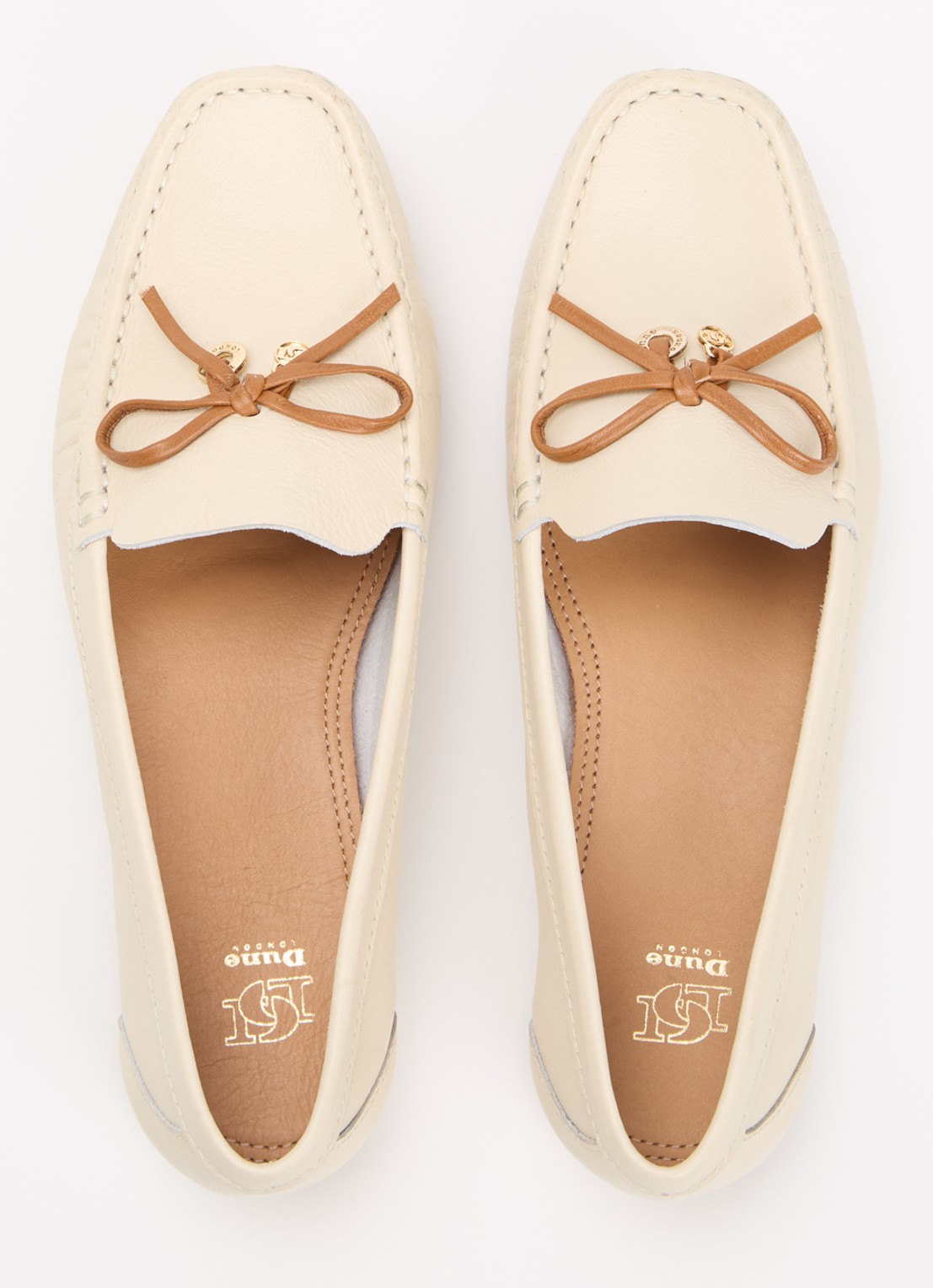 Dune London Wide Fit Grip mocassin van leer - detail 2 gebroken wit