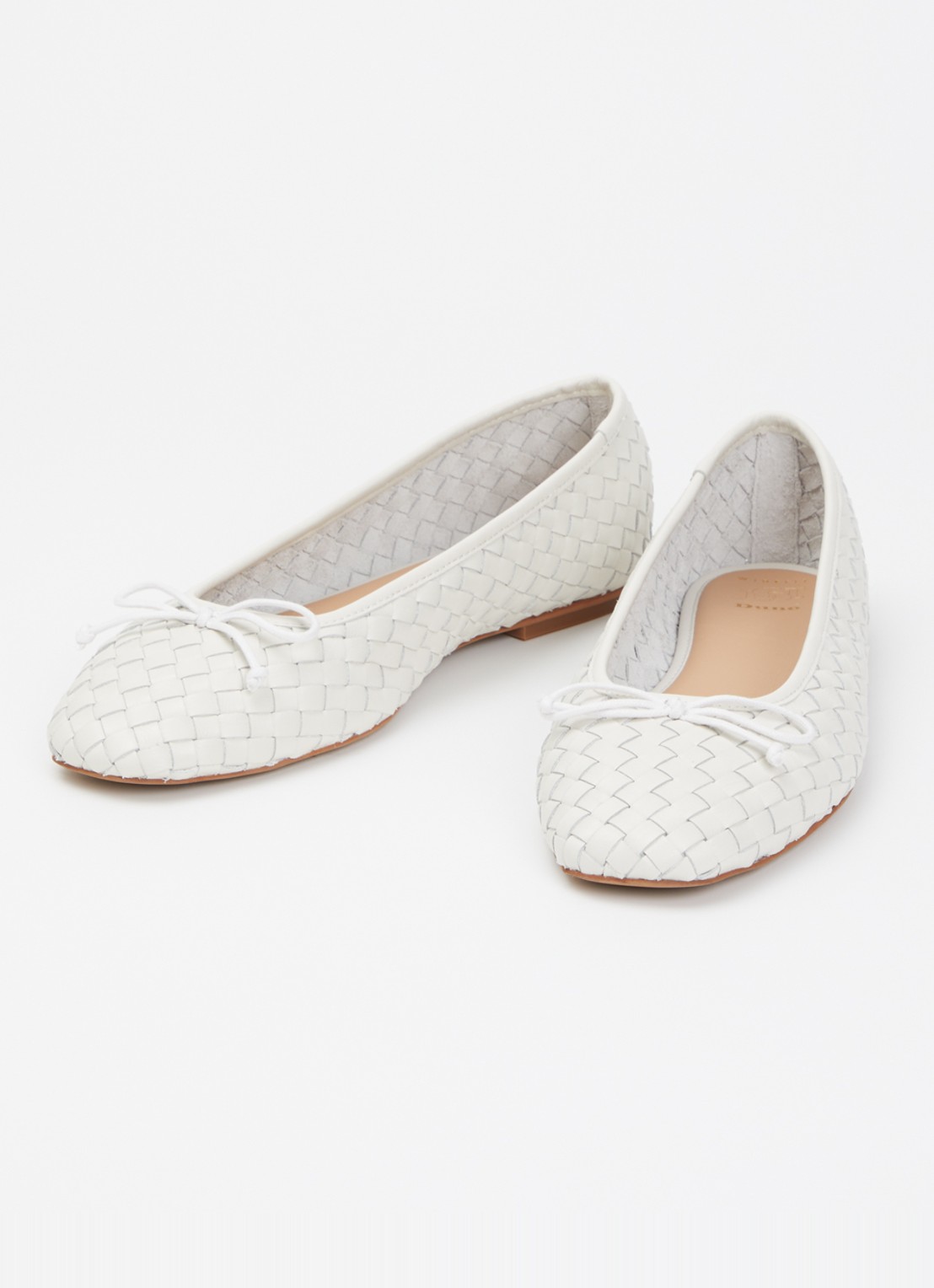 Dune London Wide Fit Heat ballerina van leer - detail gebroken wit