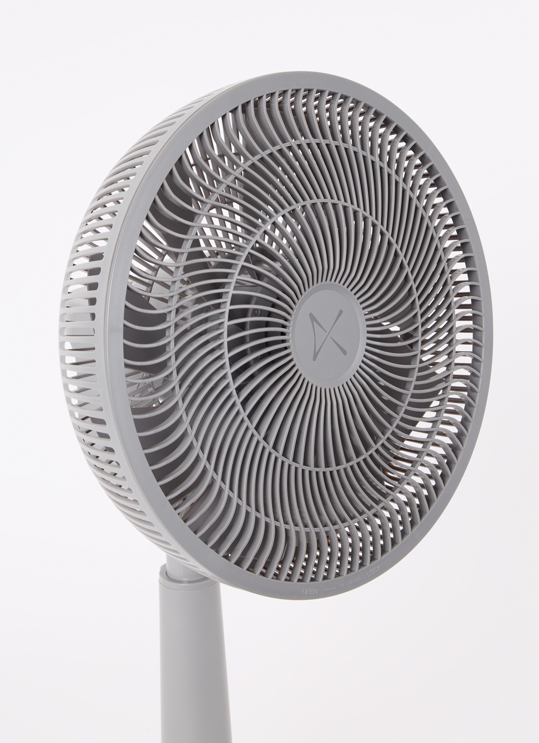 Duux Whisper 2 verstelbare vloerventilator DXCF27, 95 cm hoog - voorkant 2 grijs