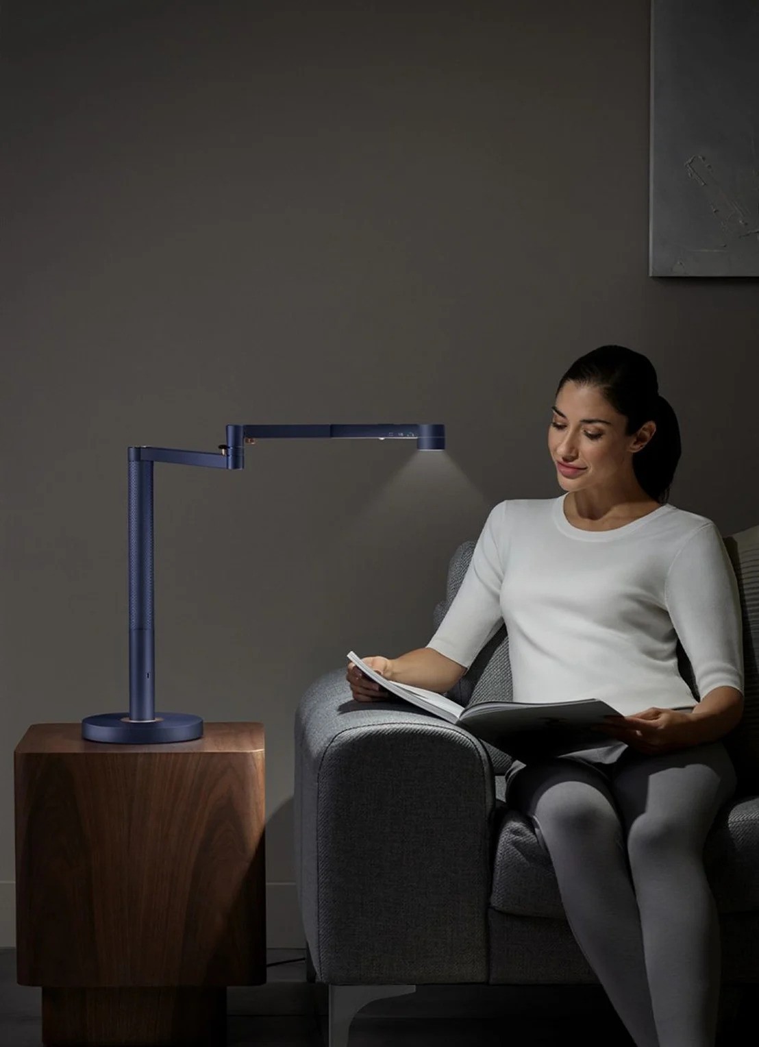Dyson Dyson Solarcycle Morph™ bureaulamp - Pruisisch Blauw / Koper - detail 5 blauw