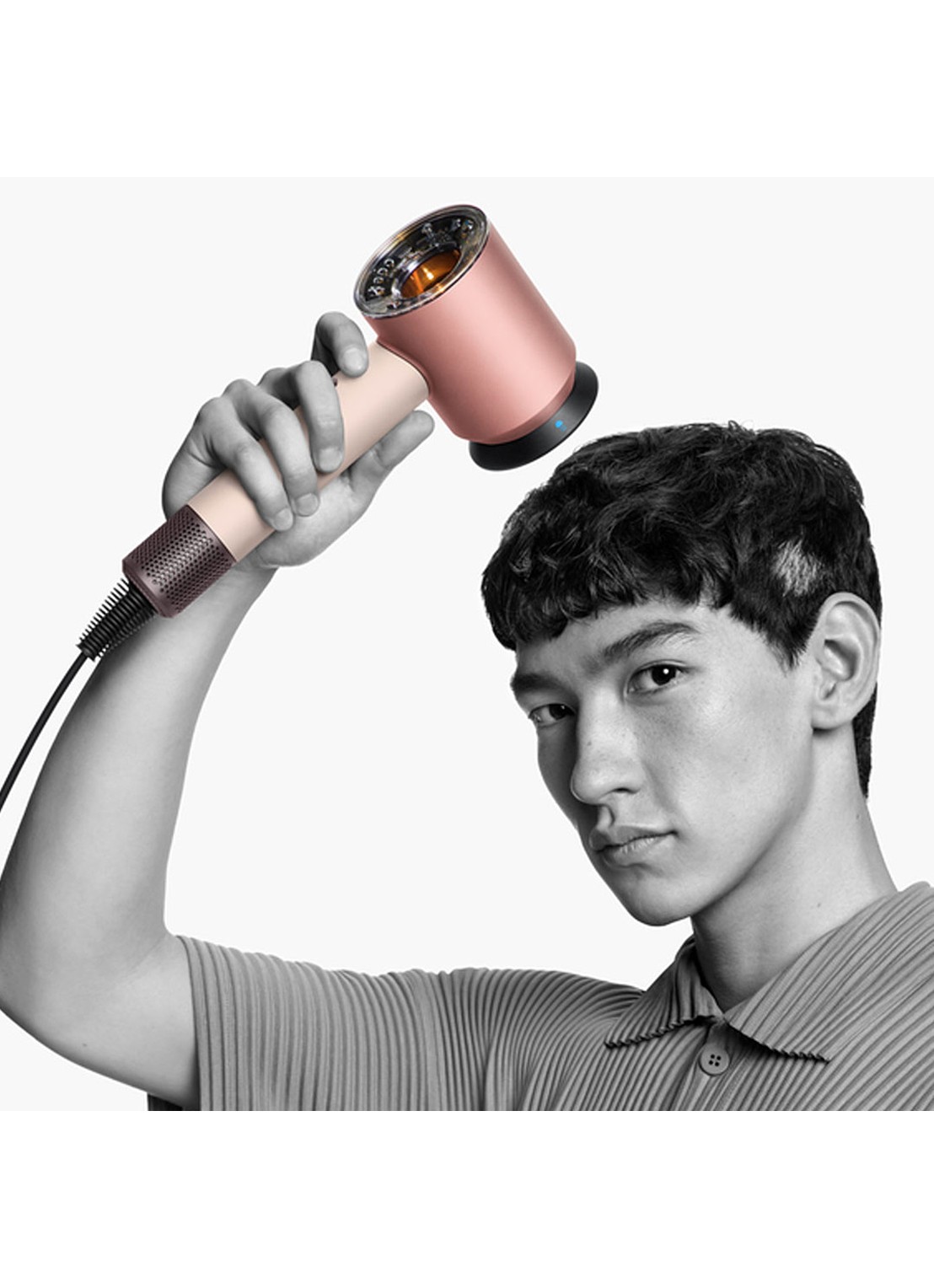 Dyson Supersonic Nural™ föhn Straight + Wavy Ceramic Apricot / Topaz - detail 2 undefined