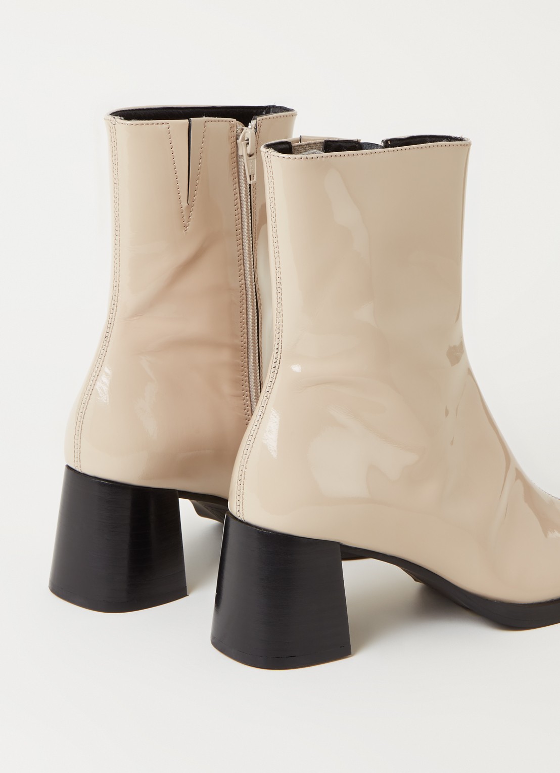 E8 by Miista Franny veterboot van leer - detail 2 creme