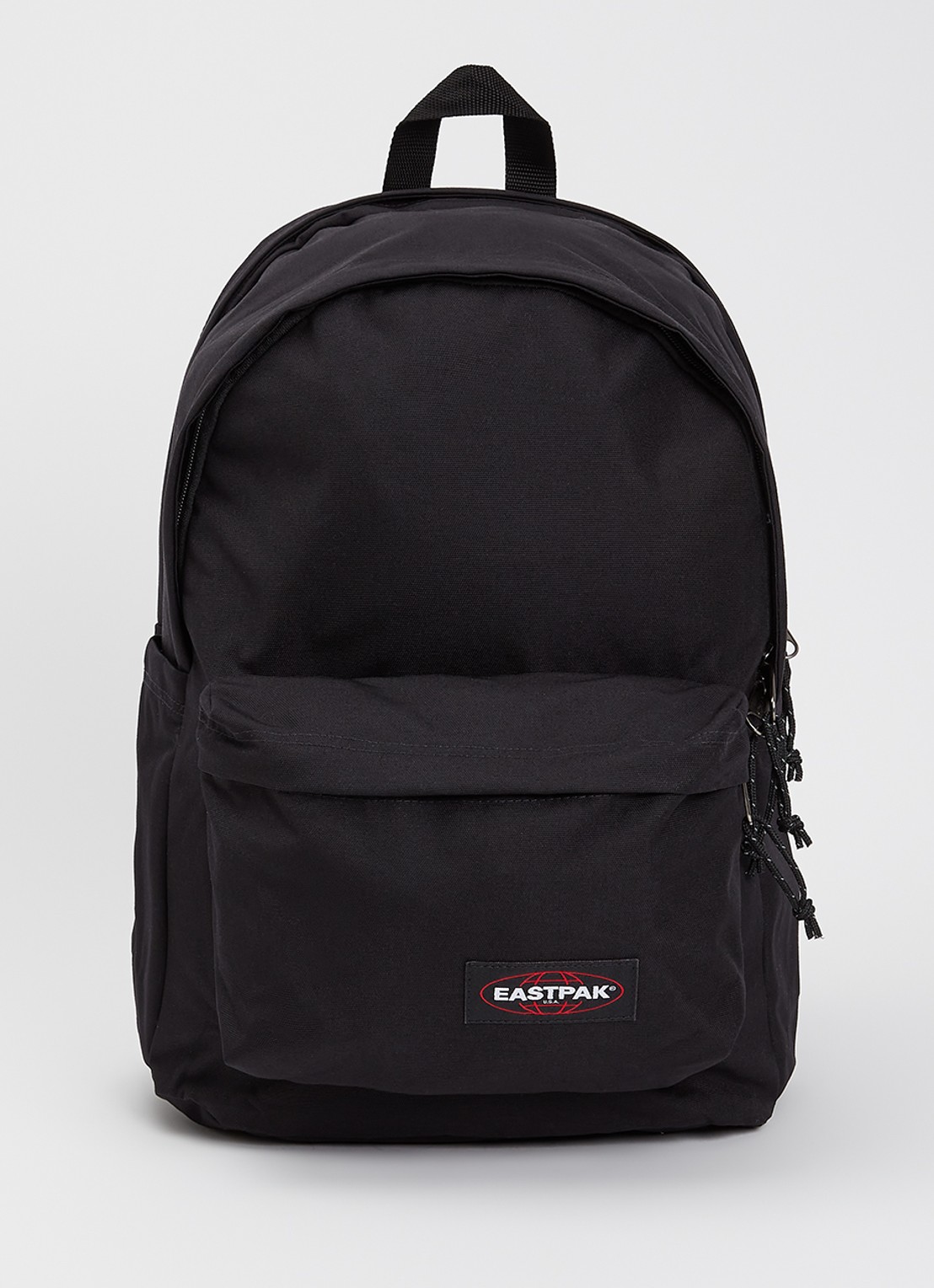 Eastpak Day Office rugzak met 17 inch laptopvak - voorkant zwart