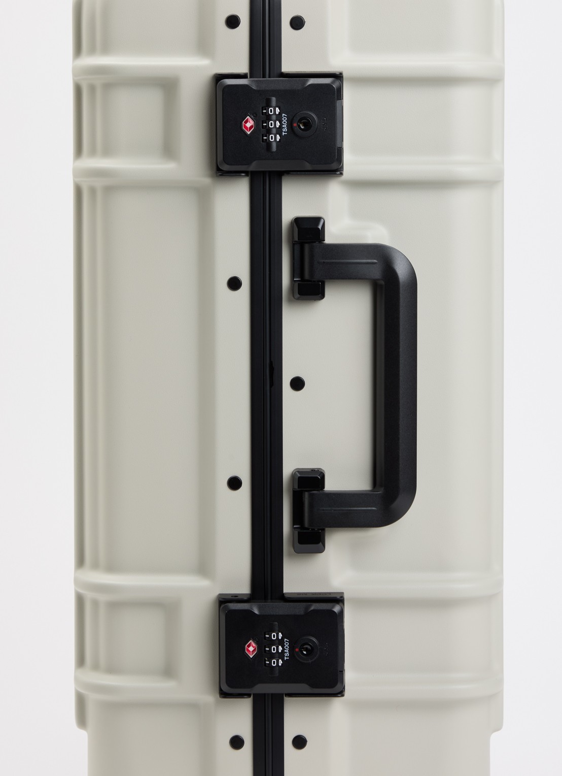 Eastpak Resist'R Case S spinner 55 cm - detail 2 zand