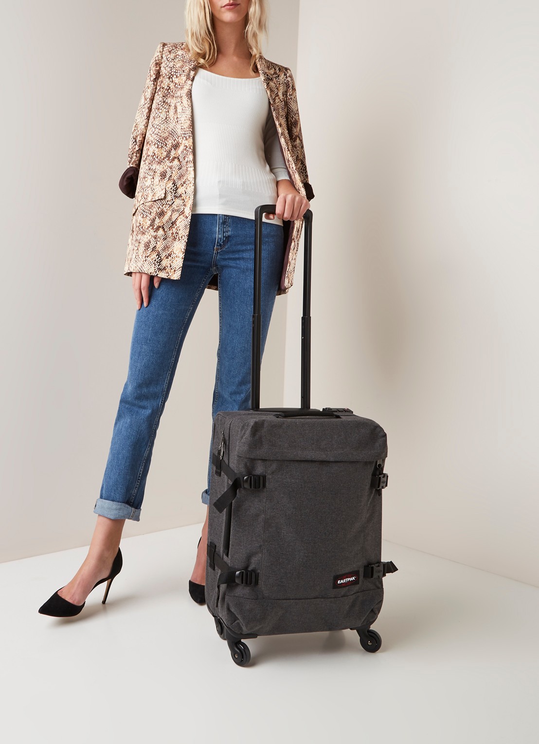Eastpak Trans 4 spinner 54 cm  - voorkant 4 antraciet
