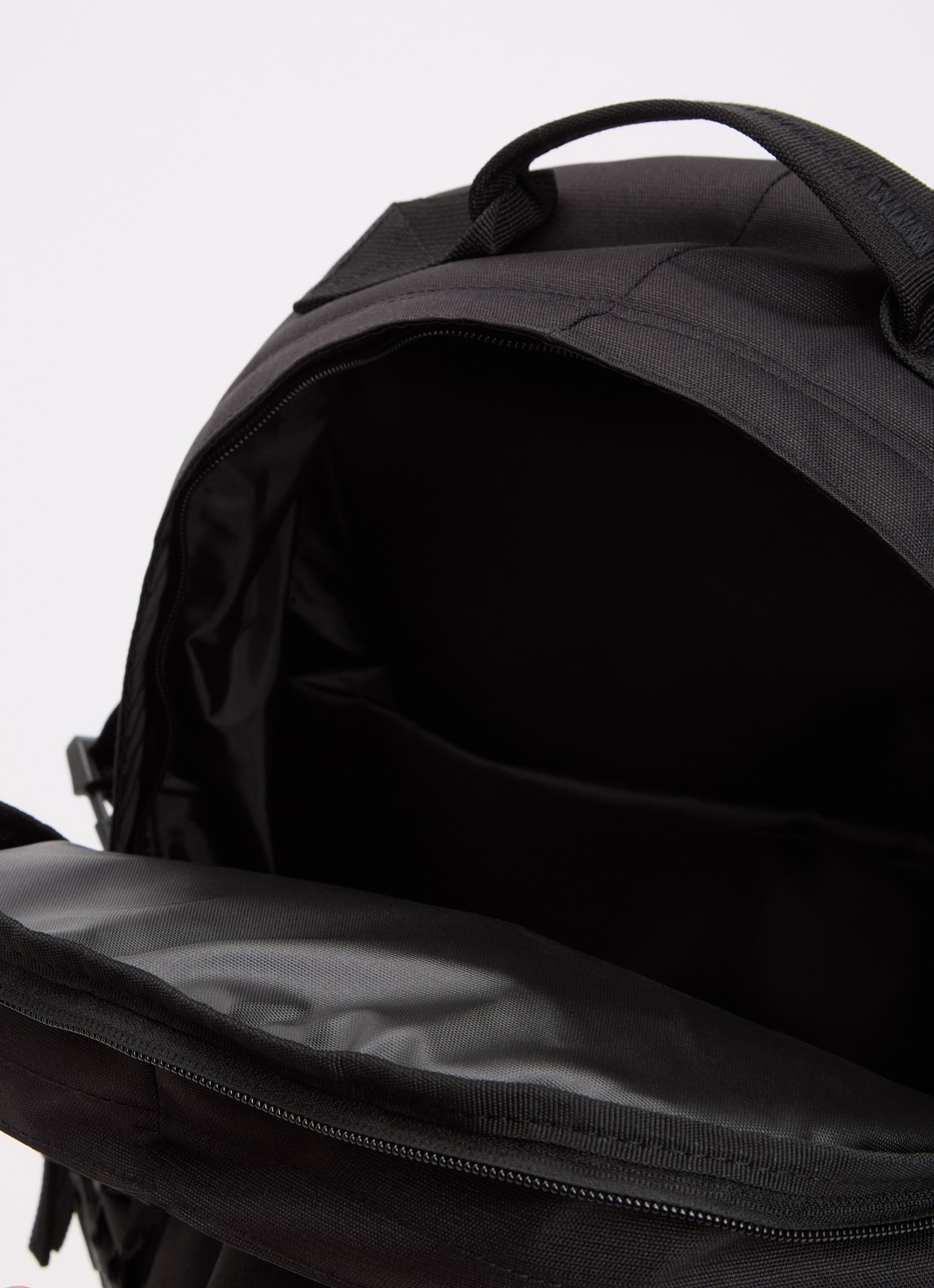 Eastpak Volker rugzak met 15 inch laptopvak - detail 3 zwart