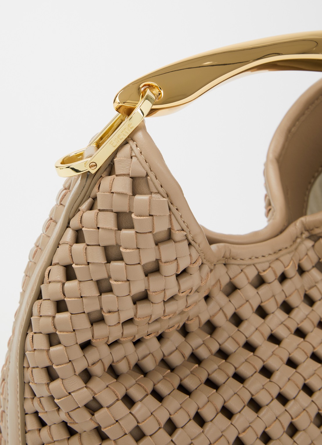Elleme Boomerang Small handtas van leer met gevlochten detail - detail 3 donkerbeige