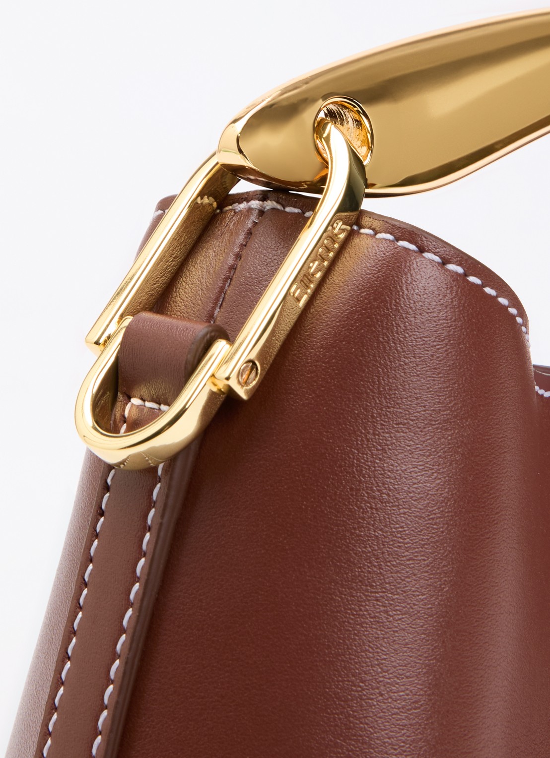 Elleme Mini Boomerang schoudertas van leer - detail 5 roodbruin