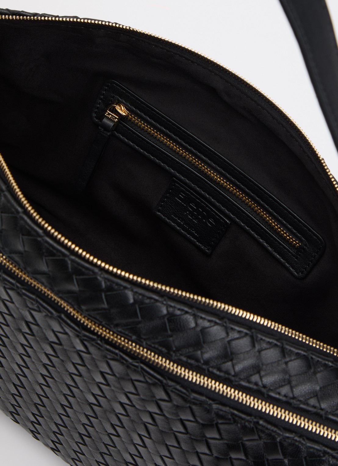 Elleme Trousse L schoudertas van leer - detail 3 zwart