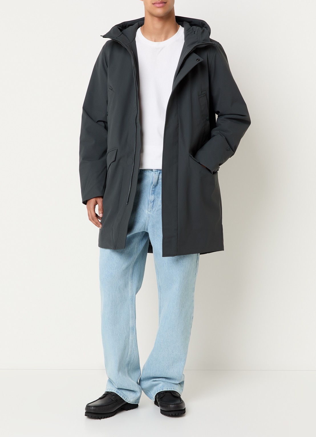 Elvine Alrik waterproof gewatteerde parka met klepzakken - voorkant 4 olijfgroen