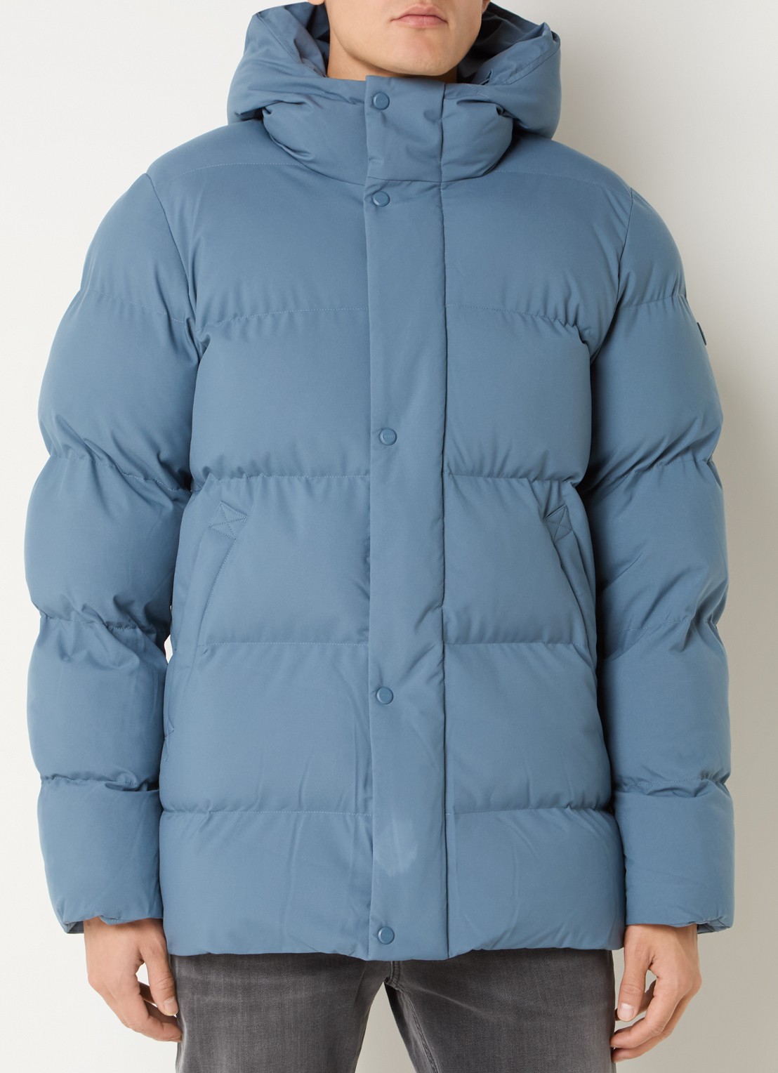 Elvine Bror REC. puffer jack met waterafstotende coating en capuchon - detail staalblauw