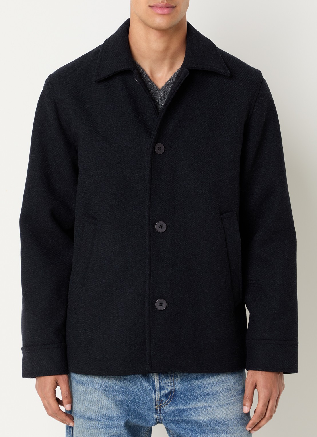 Elvine Ciaran overshirt in wolblend met klepzakken - detail donkerblauw