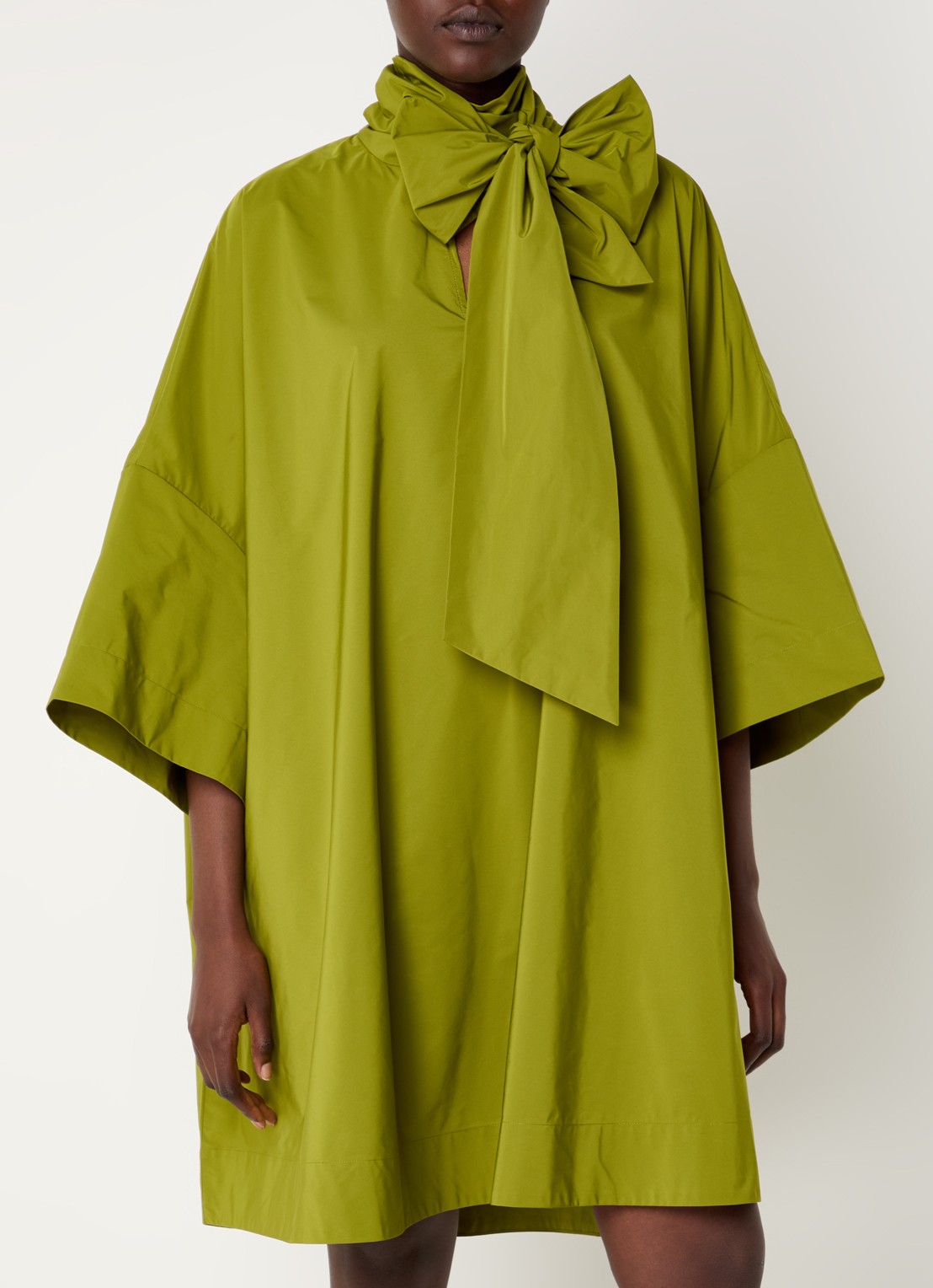 Essentiel Antwerp Greezer midi jurk met sjaalkraag - detail 4 groen