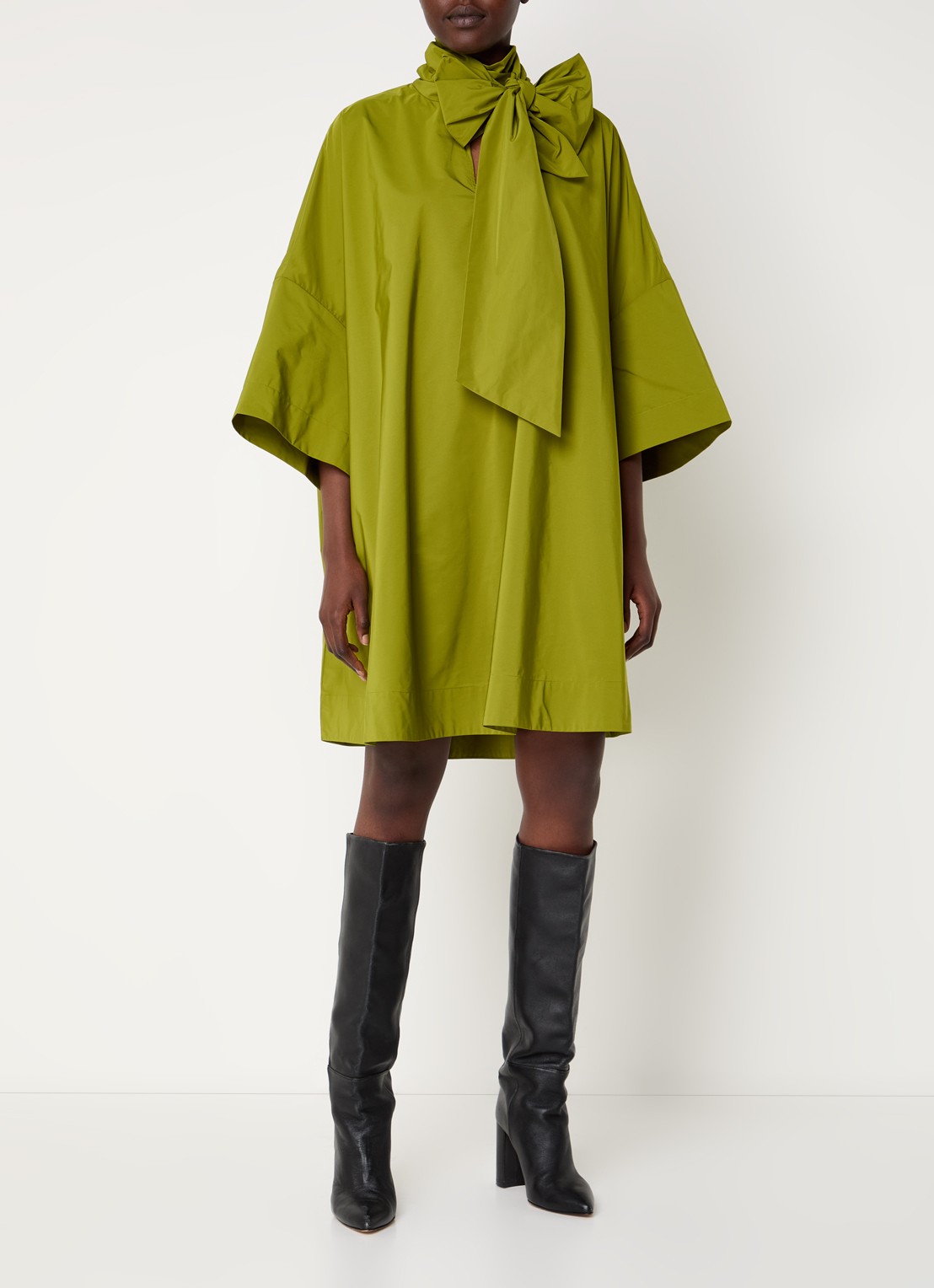 Essentiel Antwerp Greezer midi jurk met sjaalkraag - voorkant 3 groen