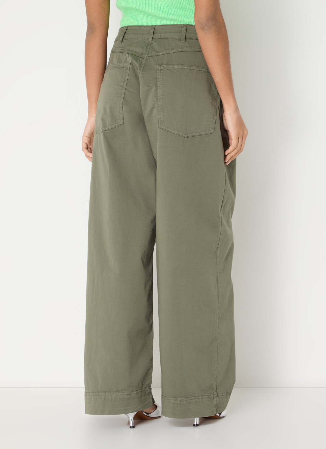 Essentiel Antwerp High waist loose fit broek met steekzakken - achterkant groen
