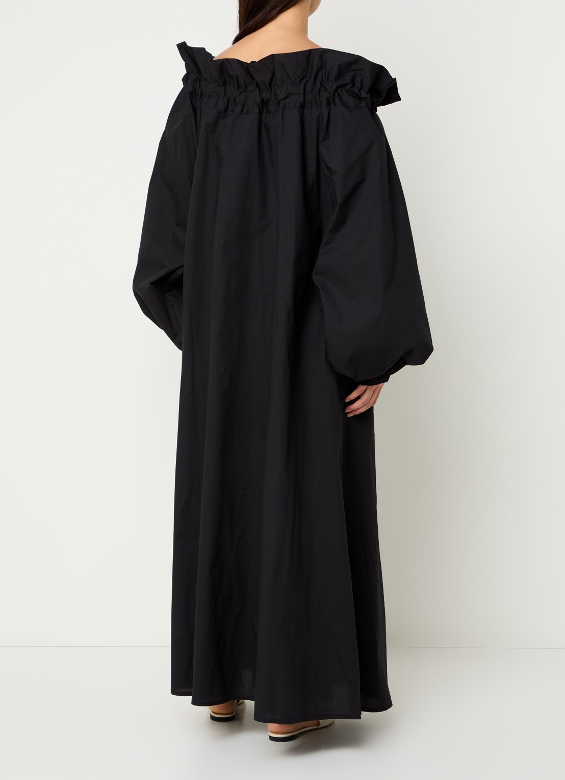Essentiel Antwerp Hojito maxi off shoulder jurk met ballonmouw en strikdetail - achterkant 3 zwart