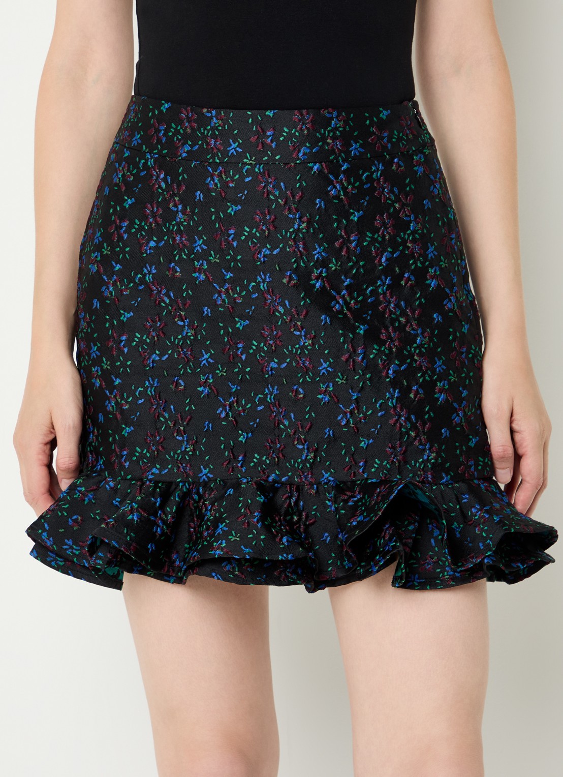 Essentiel Antwerp Imaginary minirok met jacquard dessin en ruches - detail 4 zwart
