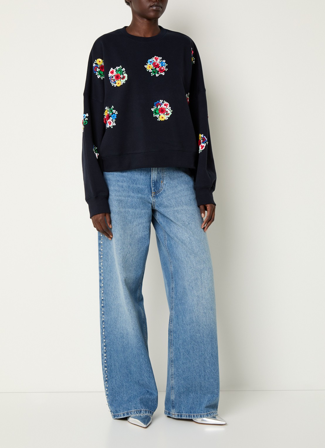 Essentiel Antwerp Itro sweater met pailletten en strass - voorkant 3 donkerblauw