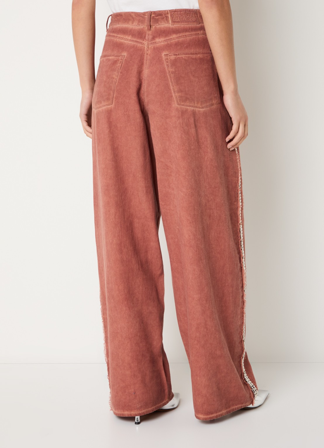 Essentiel Antwerp Jeeper high waist straight fit jeans met gekleurde wassing - achterkant roestbruin