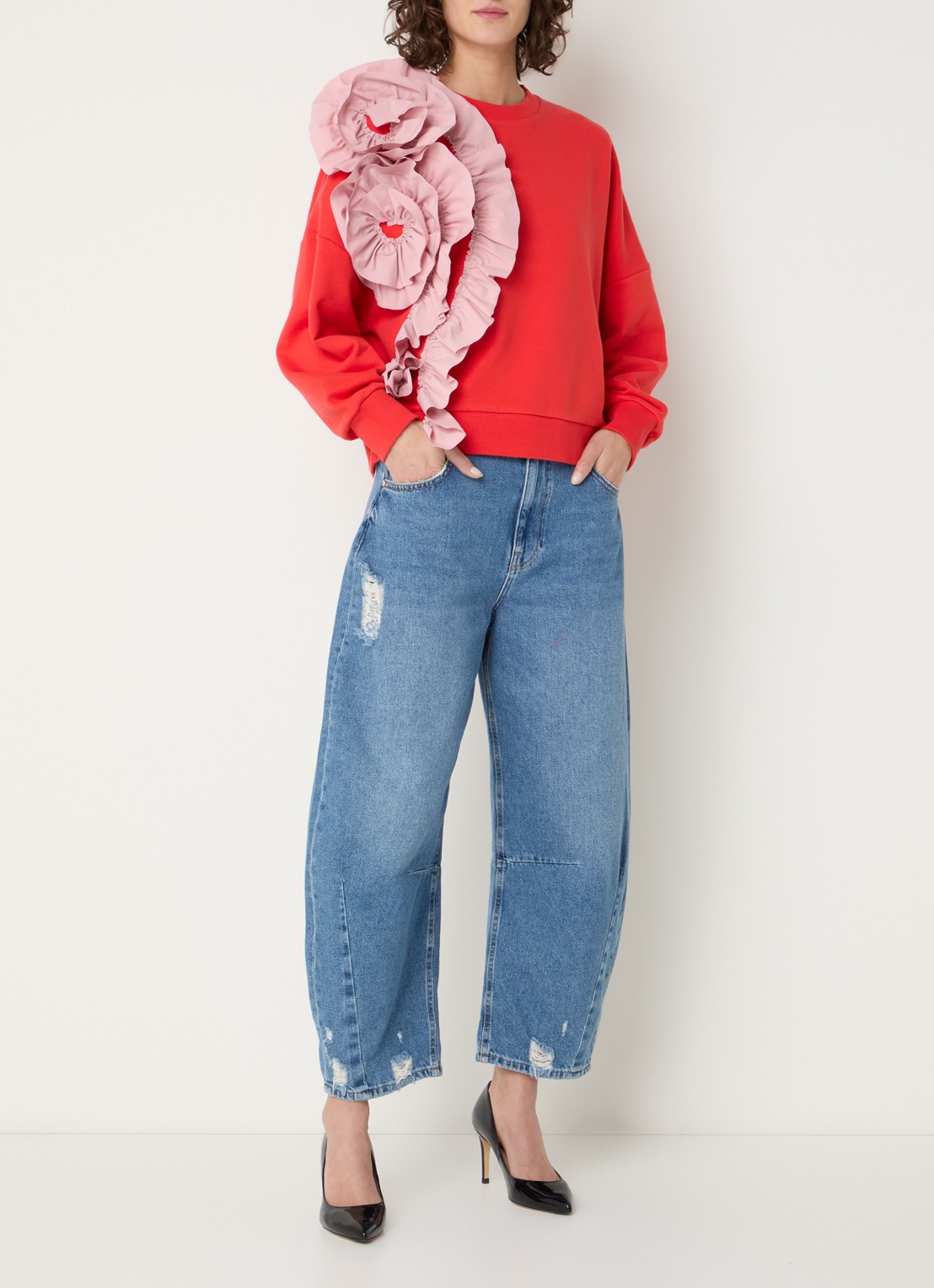 Essentiel Antwerp Jigantum sweater met bloemdetail - voorkant 4 rood