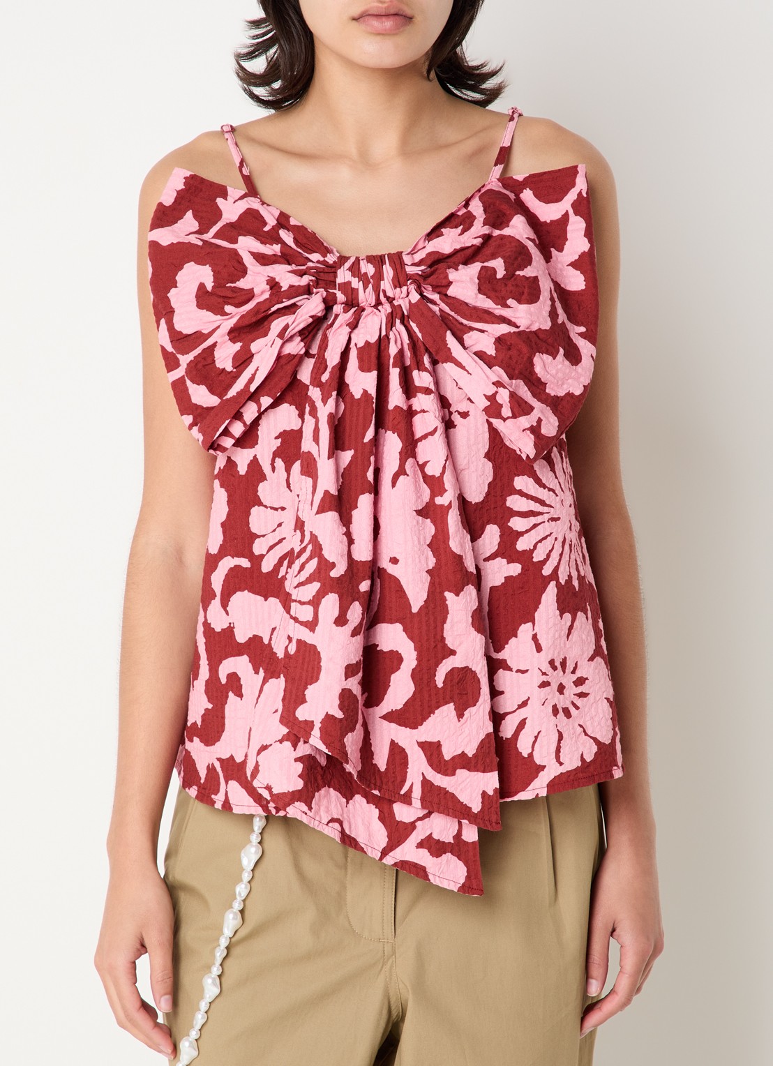 Essentiel Antwerp Jogs mouwloze top met print en strikdetail - detail 4 cranberryrood