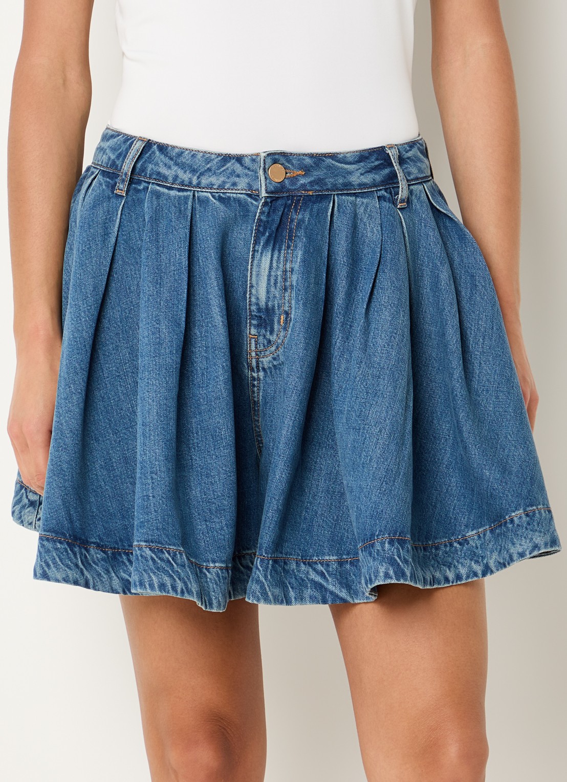 Essentiel Antwerp Joss high waist wide fit korte broek met medium wassing - detail 4 indigo