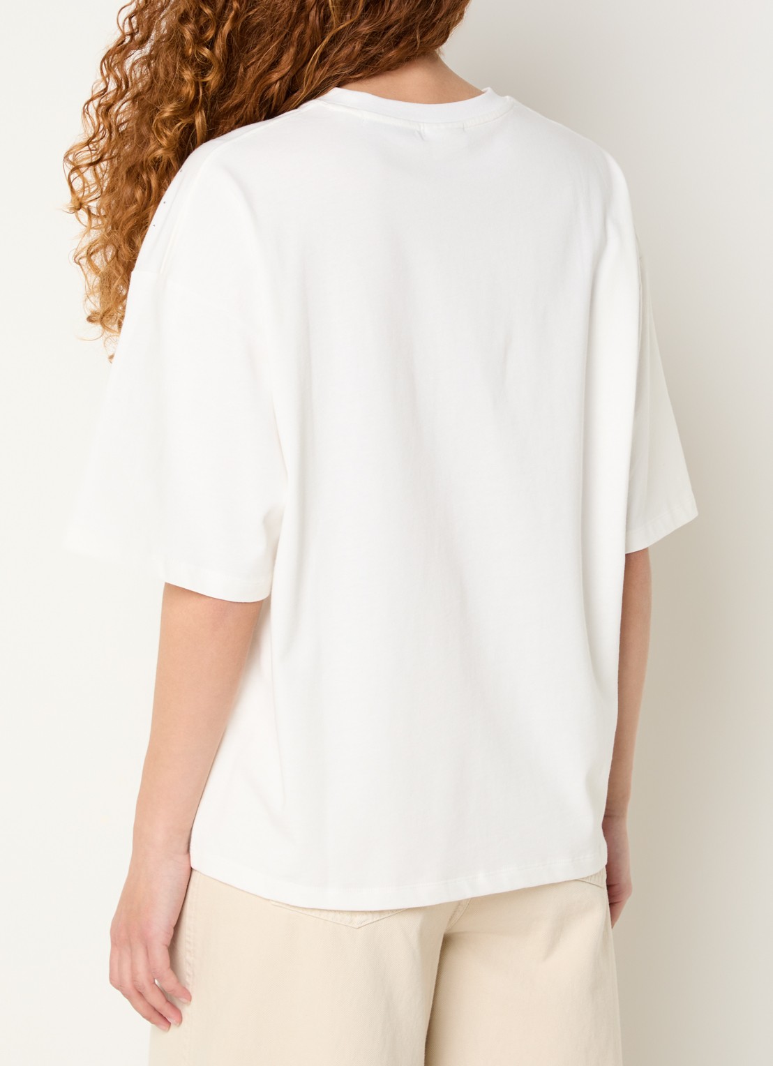 Essentiel Antwerp Junki T-shirt met strass en print - achterkant 4 gebroken wit