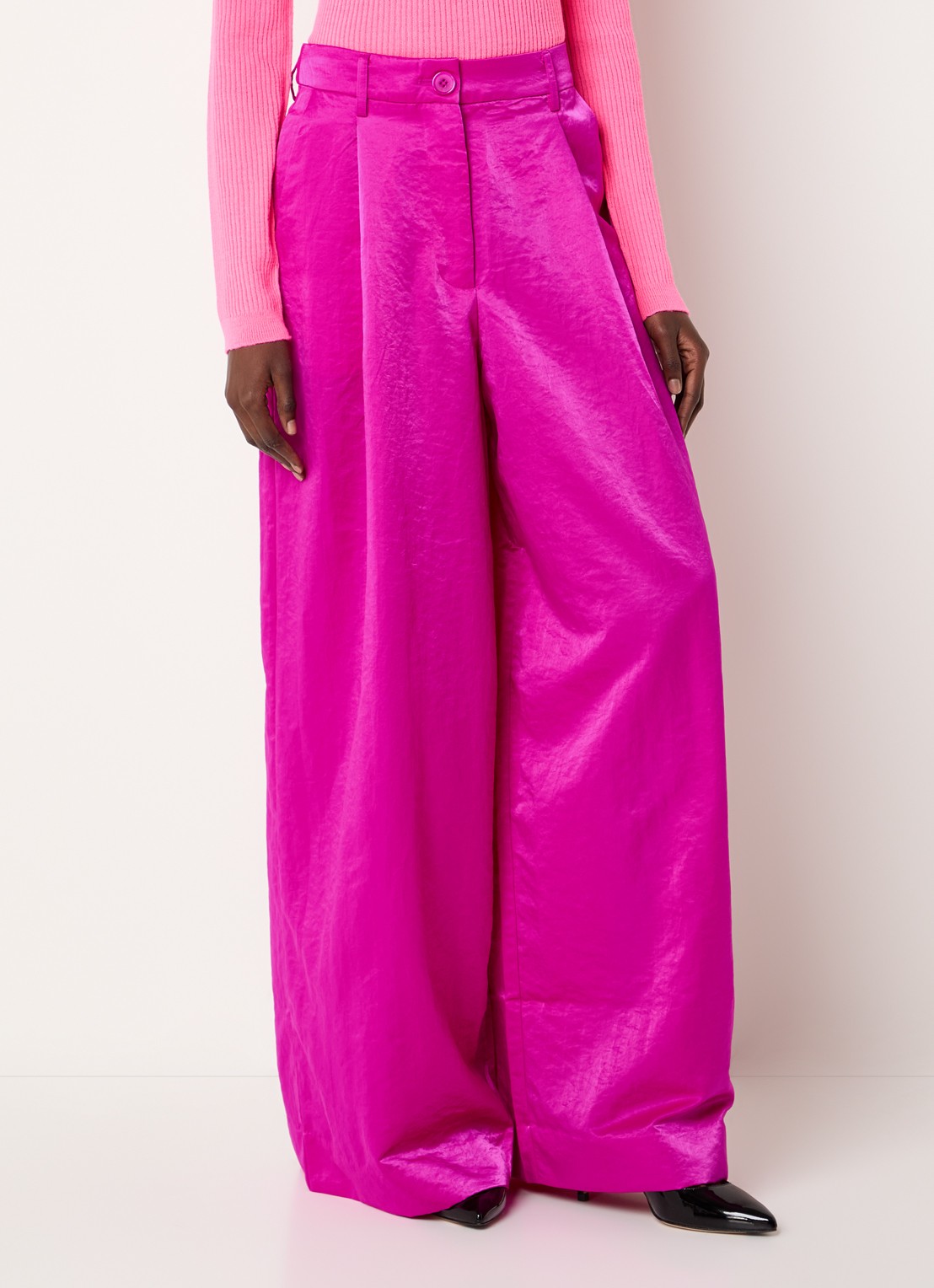 Essentiel Antwerp Karmen high waist wide fit palazzo broek met glanzende finish - detail fuchsia
