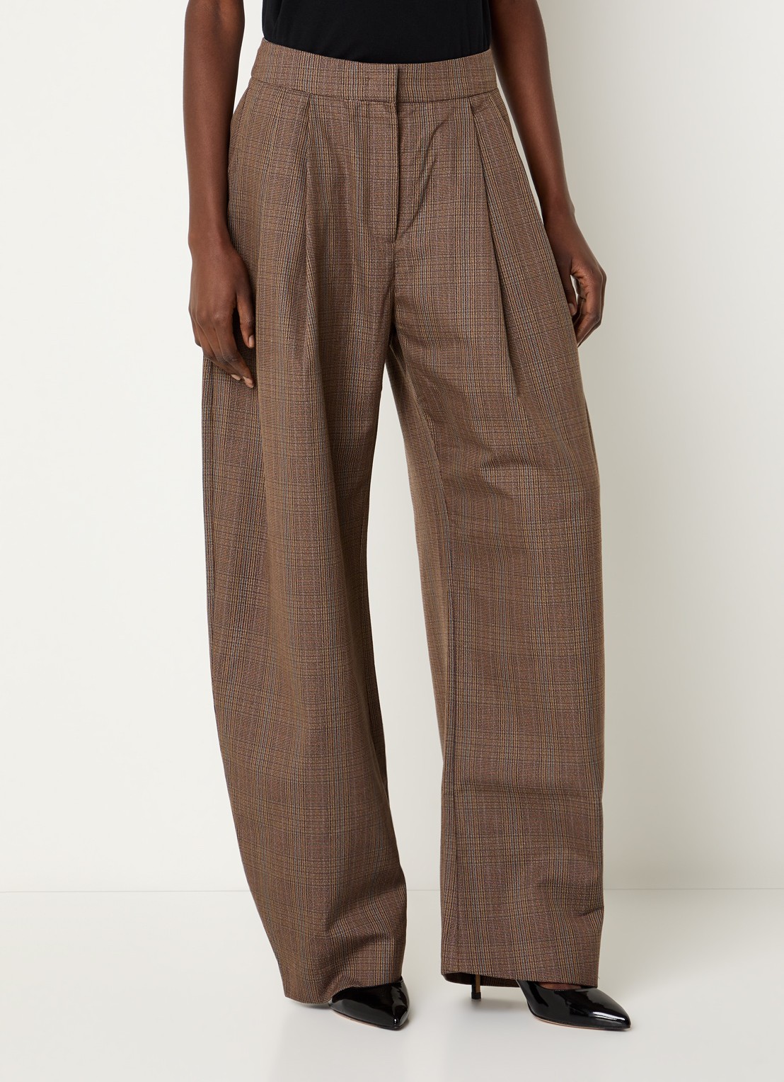 Essentiel Antwerp Karoll2 low waist balloon fit pantalon in wolblend met ruitdessin - detail hazelnootbruin