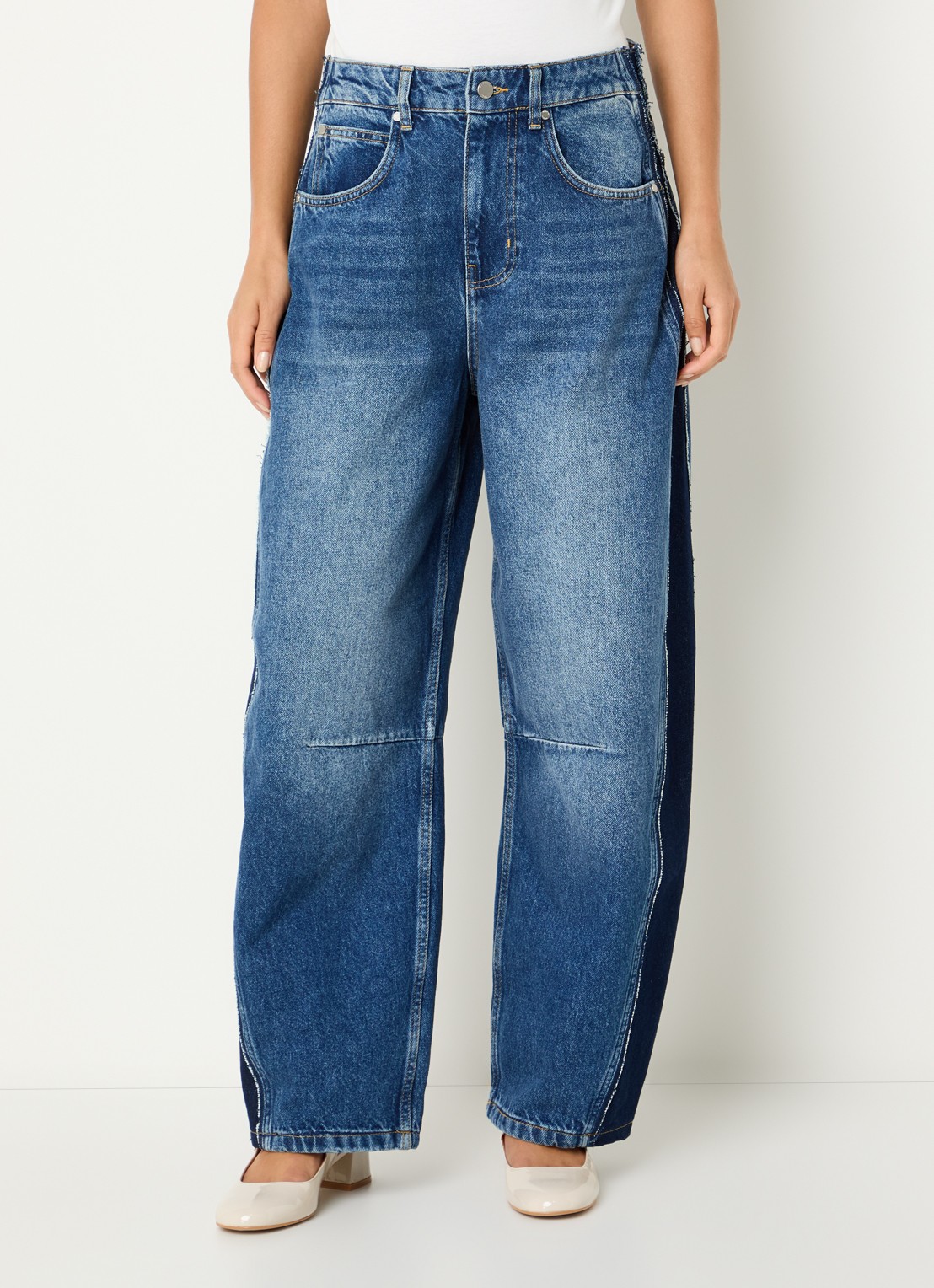 Essentiel Antwerp Kashba high waist balloon fit jeans met medium wassing - detail 4 indigo