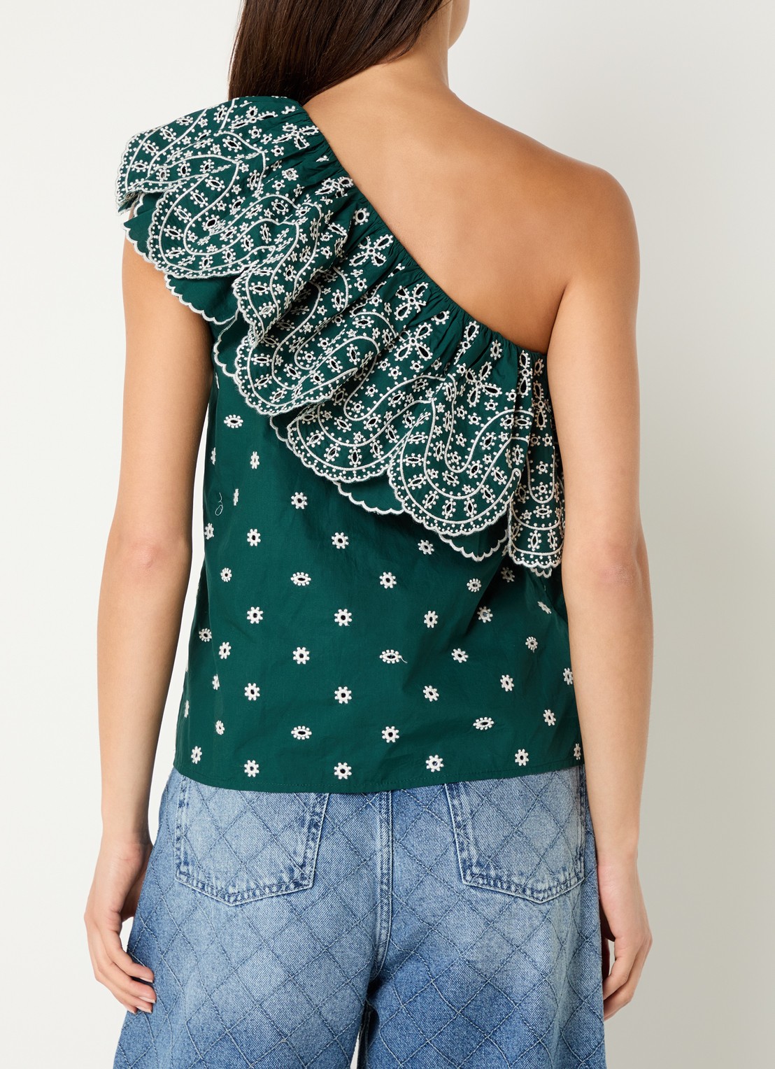 Essentiel Antwerp Kathscallop one shoulder top met ruches en broderie - achterkant groen