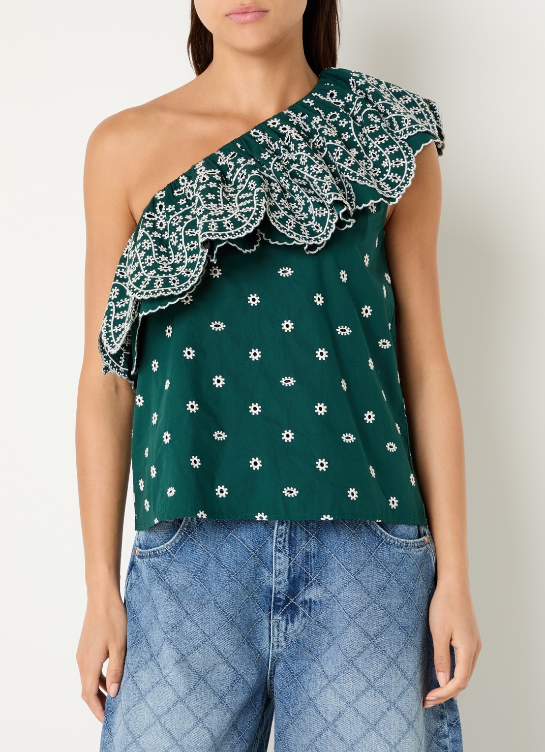 Essentiel Antwerp Kathscallop one shoulder top met ruches en broderie - detail 2 groen