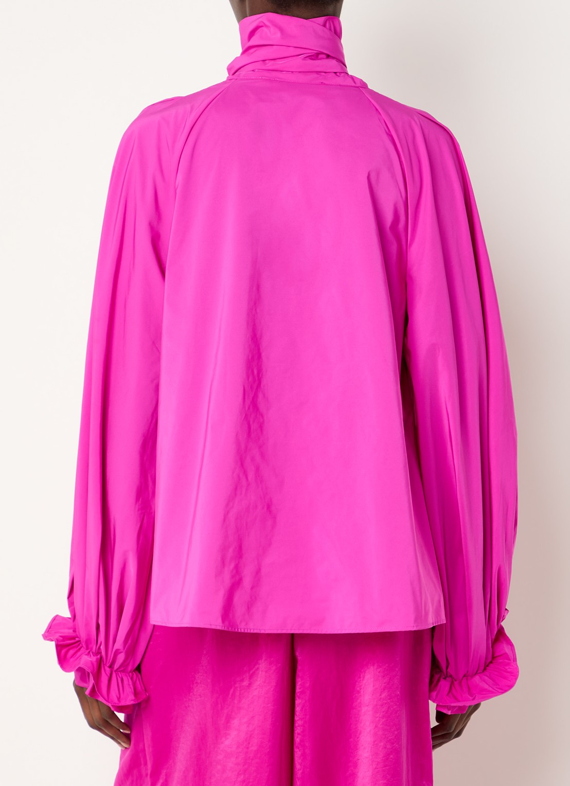 Essentiel Antwerp Kelly blouse met sjaalkraag  - achterkant 4 fuchsia