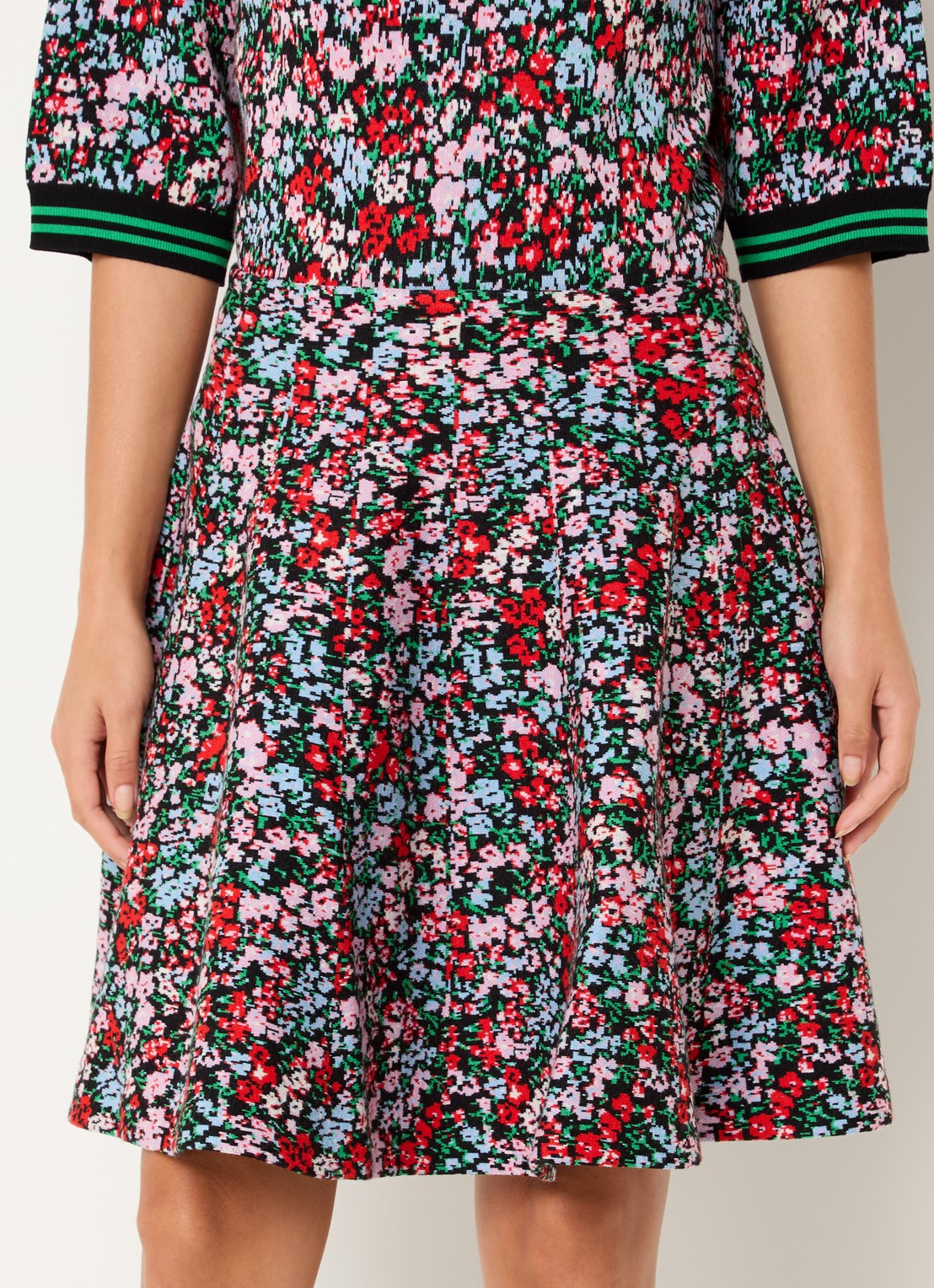 Essentiel Antwerp Konnie mini rok met print - detail 3 rood