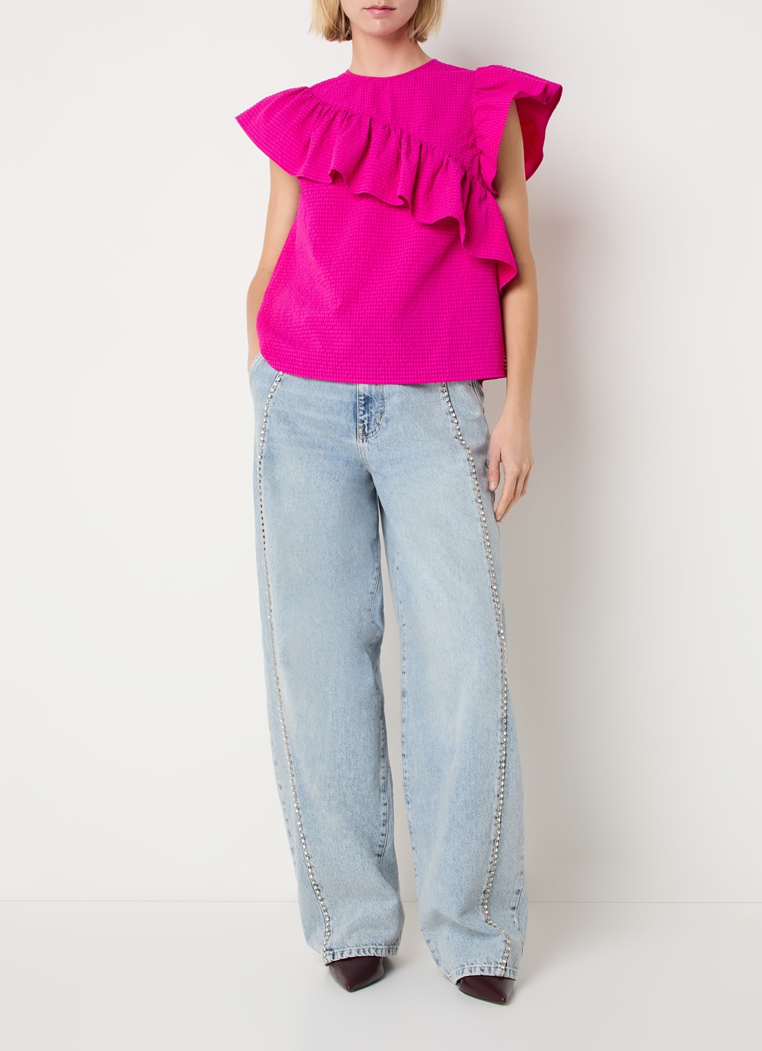 Essentiel Antwerp Mouwloze top met volant - voorkant 3 donkerroze