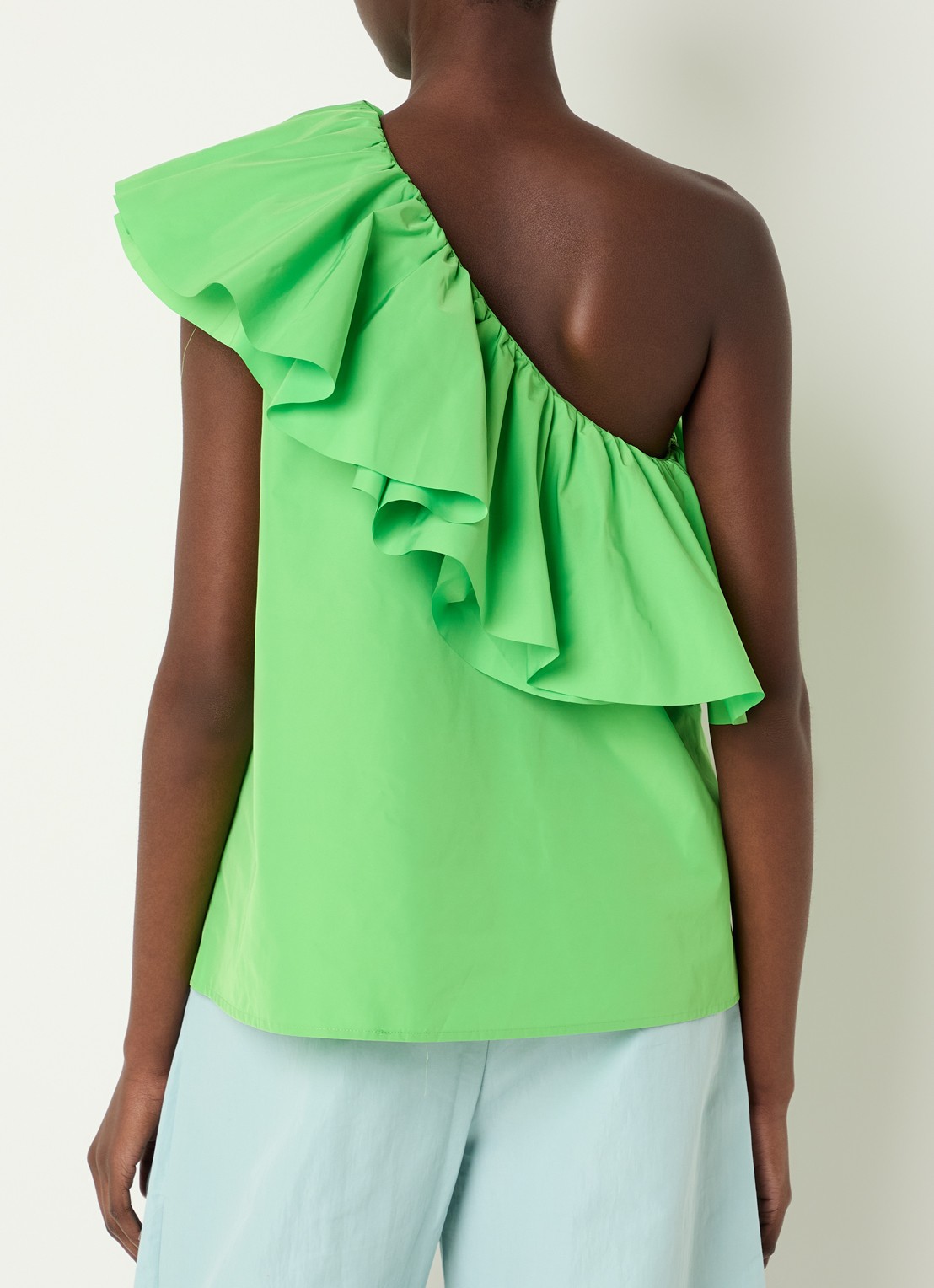 Essentiel Antwerp One shoulder top met volant - achterkant groen